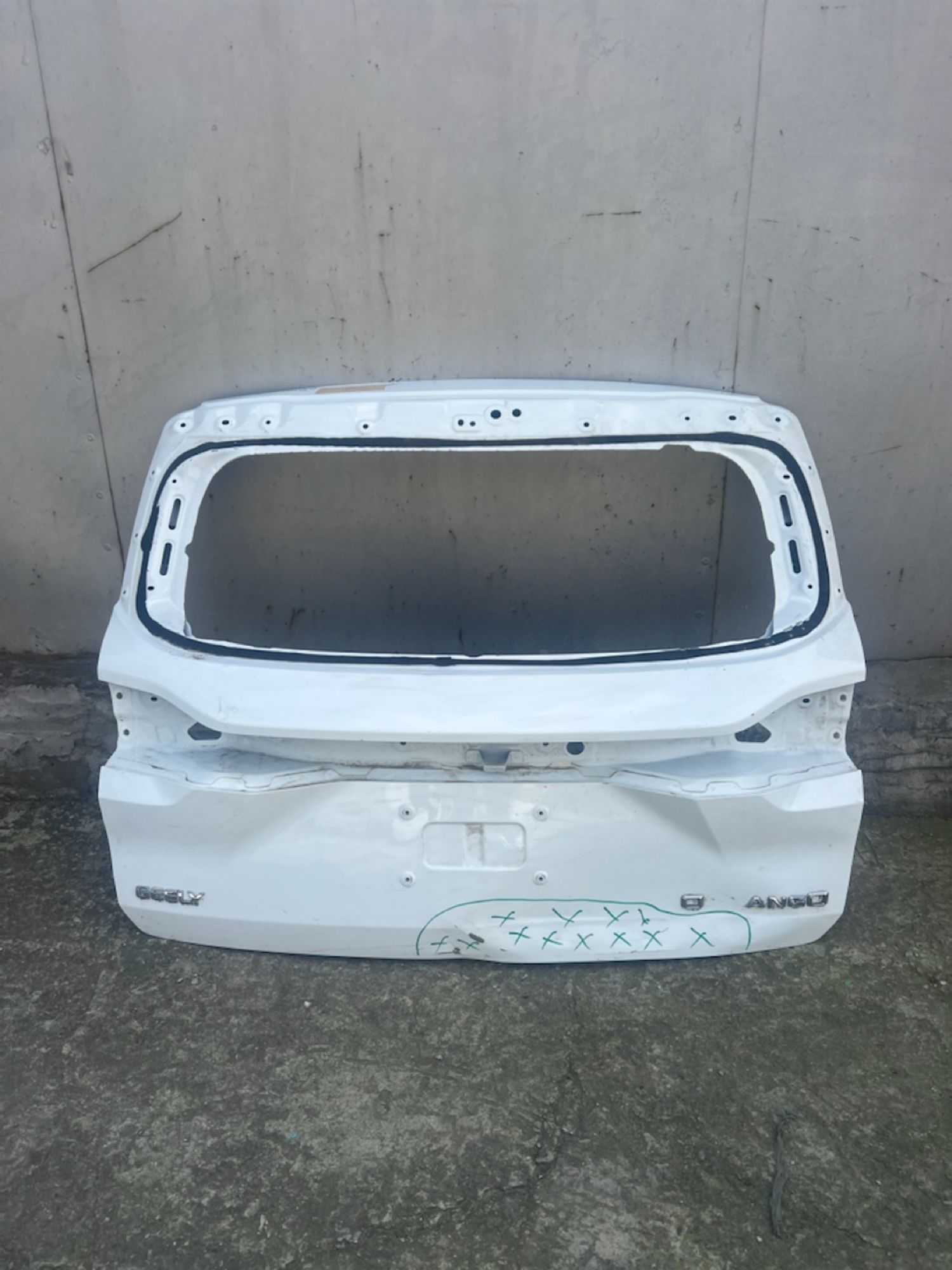 Крышка багажника Geely Okavango, 12000 рублей, Челябинск