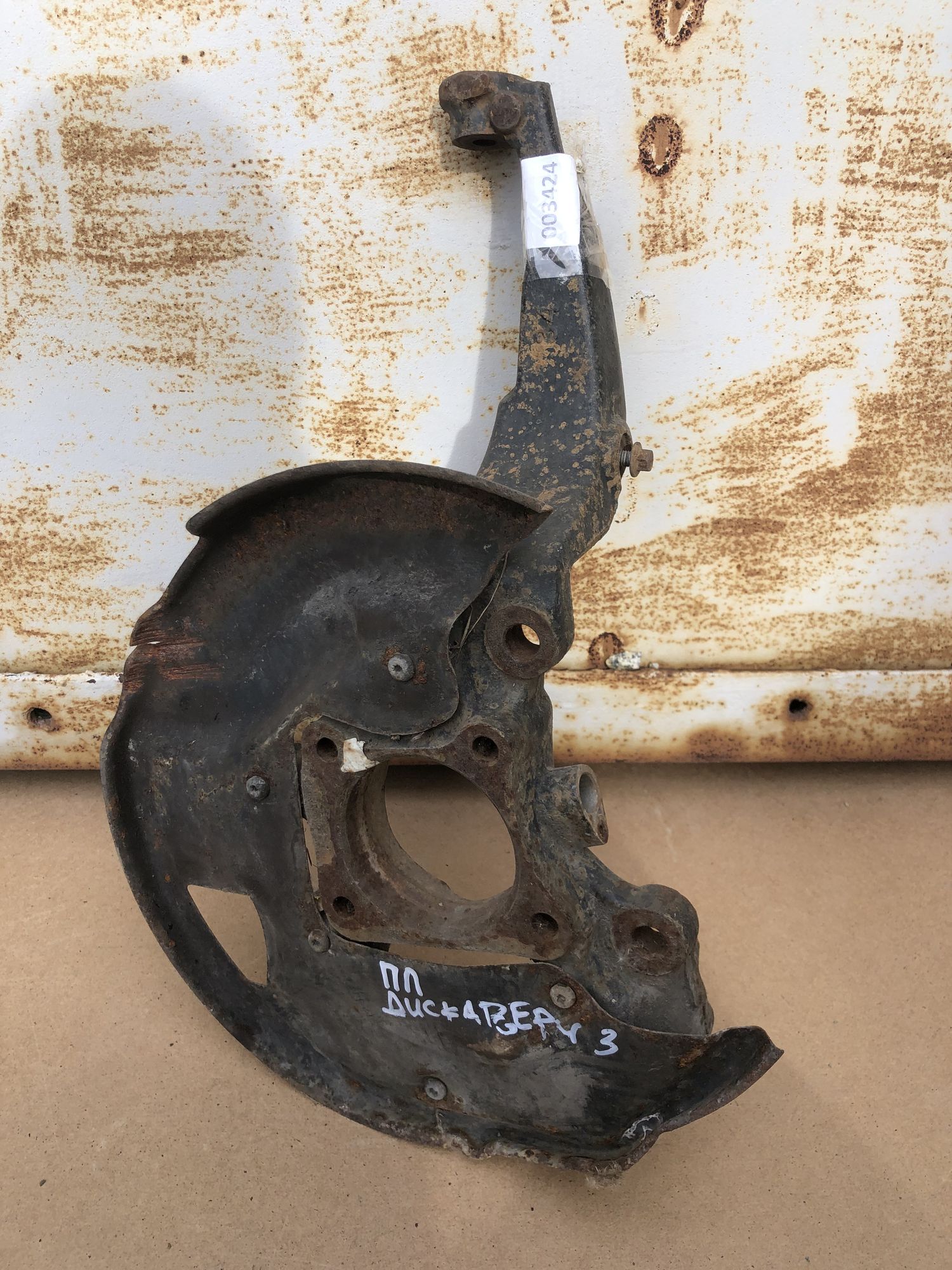 Кулак передний левый Land Rover Discovery III, 3500 рублей, Челябинск