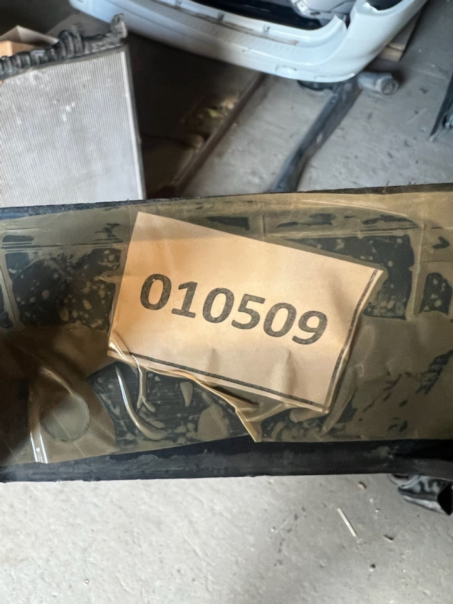 https://ycs.partsauto.market/partsauto-images/thmbs/userImages/74b999aff9da8d5a09f9ff26dc196135/part/2c6a1a9e-775a-4016-a357-83cf3dad3f28_1781765091971.jpg