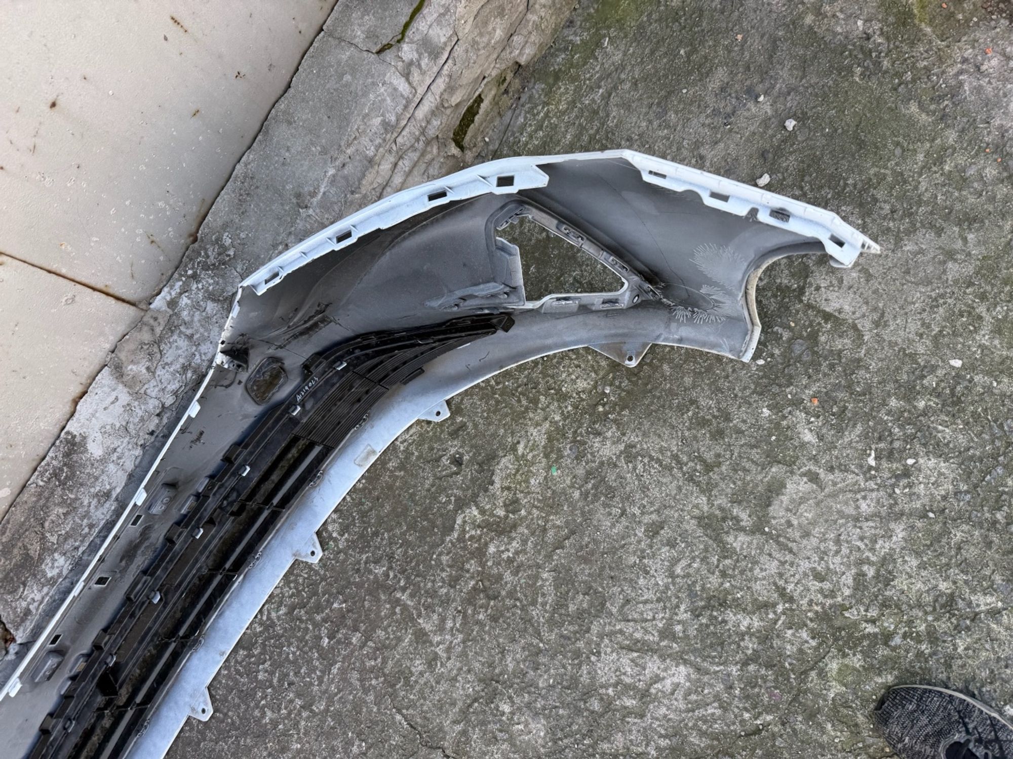 https://ycs.partsauto.market/partsauto-images/thmbs/userImages/74b999aff9da8d5a09f9ff26dc196135/part/2ca8681a-0e79-40cc-82a5-17b8e4d0ea1e_1787229547999.jpg