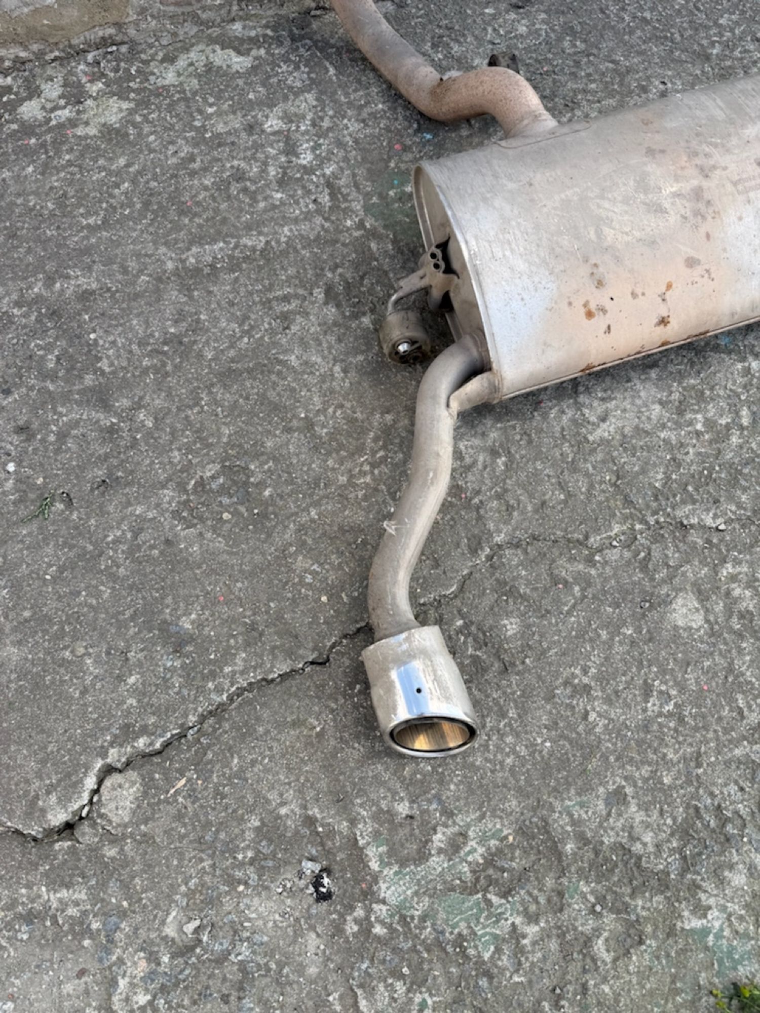 https://ycs.partsauto.market/partsauto-images/thmbs/userImages/74b999aff9da8d5a09f9ff26dc196135/part/2ea2e82d-57bb-4cd9-a5a3-557aaf6b53b6_1786709965785.jpg