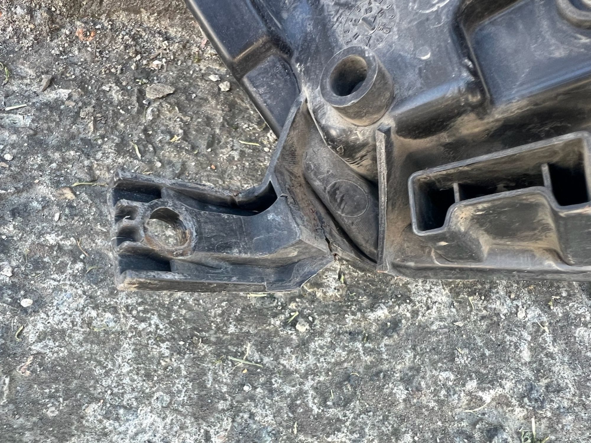 https://ycs.partsauto.market/partsauto-images/thmbs/userImages/74b999aff9da8d5a09f9ff26dc196135/part/2fbb2157-1cff-4e07-a39d-bf3a3abe8b0c_1781847953267.jpg