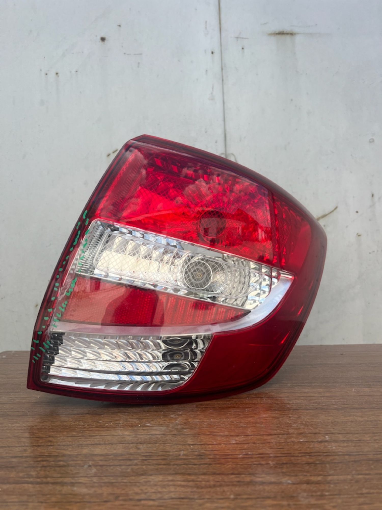 https://ycs.partsauto.market/partsauto-images/thmbs/userImages/74b999aff9da8d5a09f9ff26dc196135/part/33ae4492-62dc-46b5-a949-cec1b3c96890_1781889599711.jpg