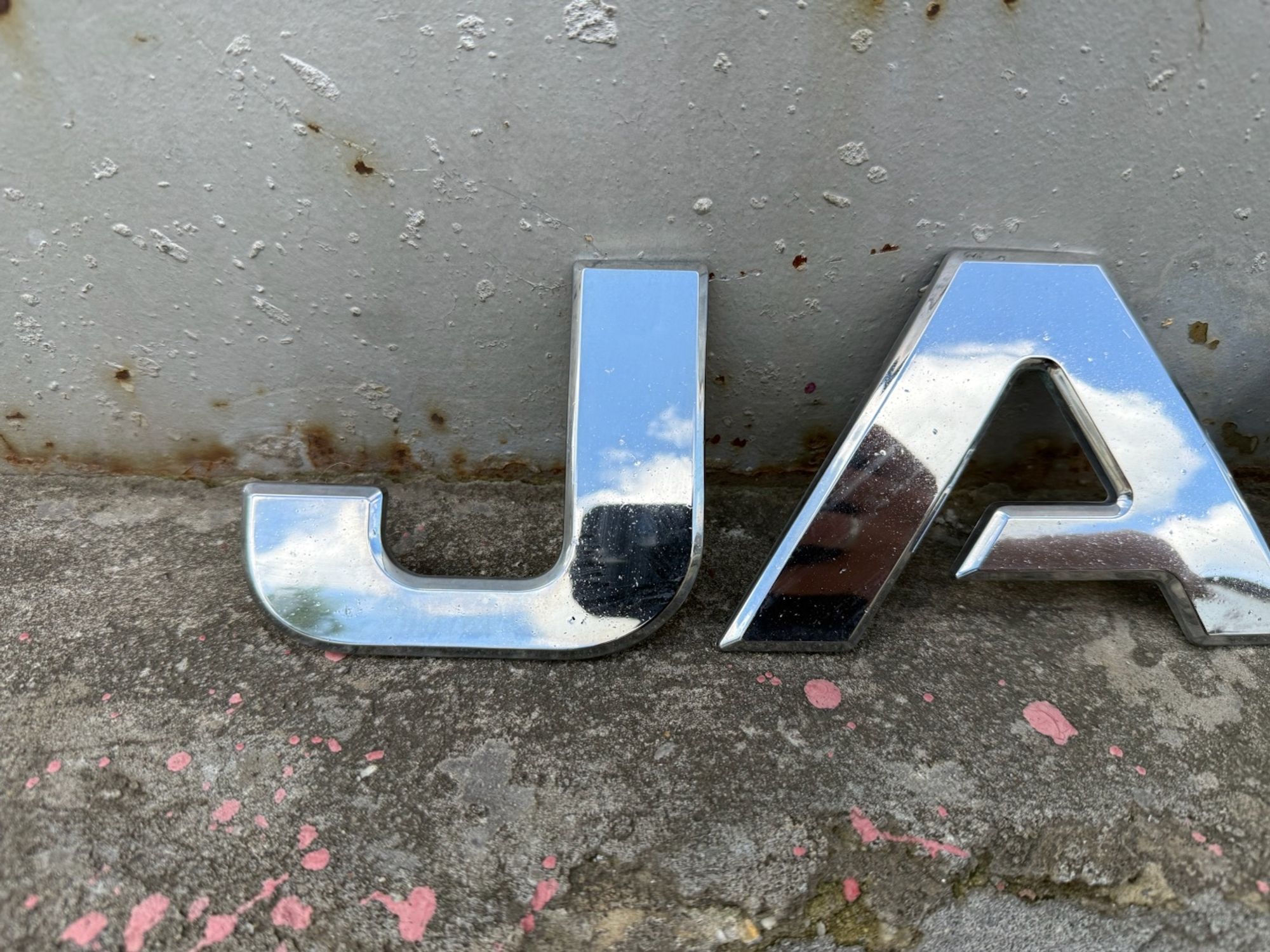 Эмблема капота JAC, 1000 рублей, Челябинск