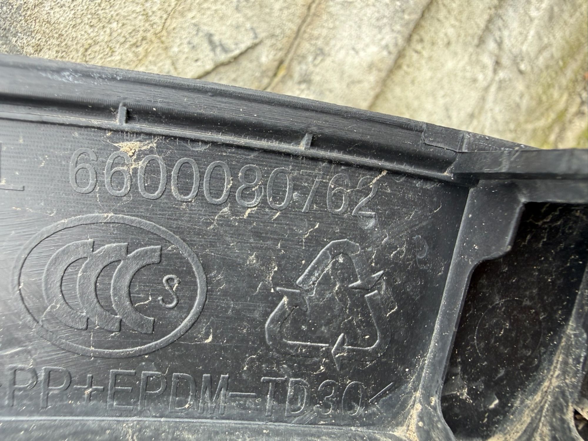 https://ycs.partsauto.market/partsauto-images/thmbs/userImages/74b999aff9da8d5a09f9ff26dc196135/part/3db8e6e6-30ac-441e-8edc-a016151f4edb_1786298651109.jpg