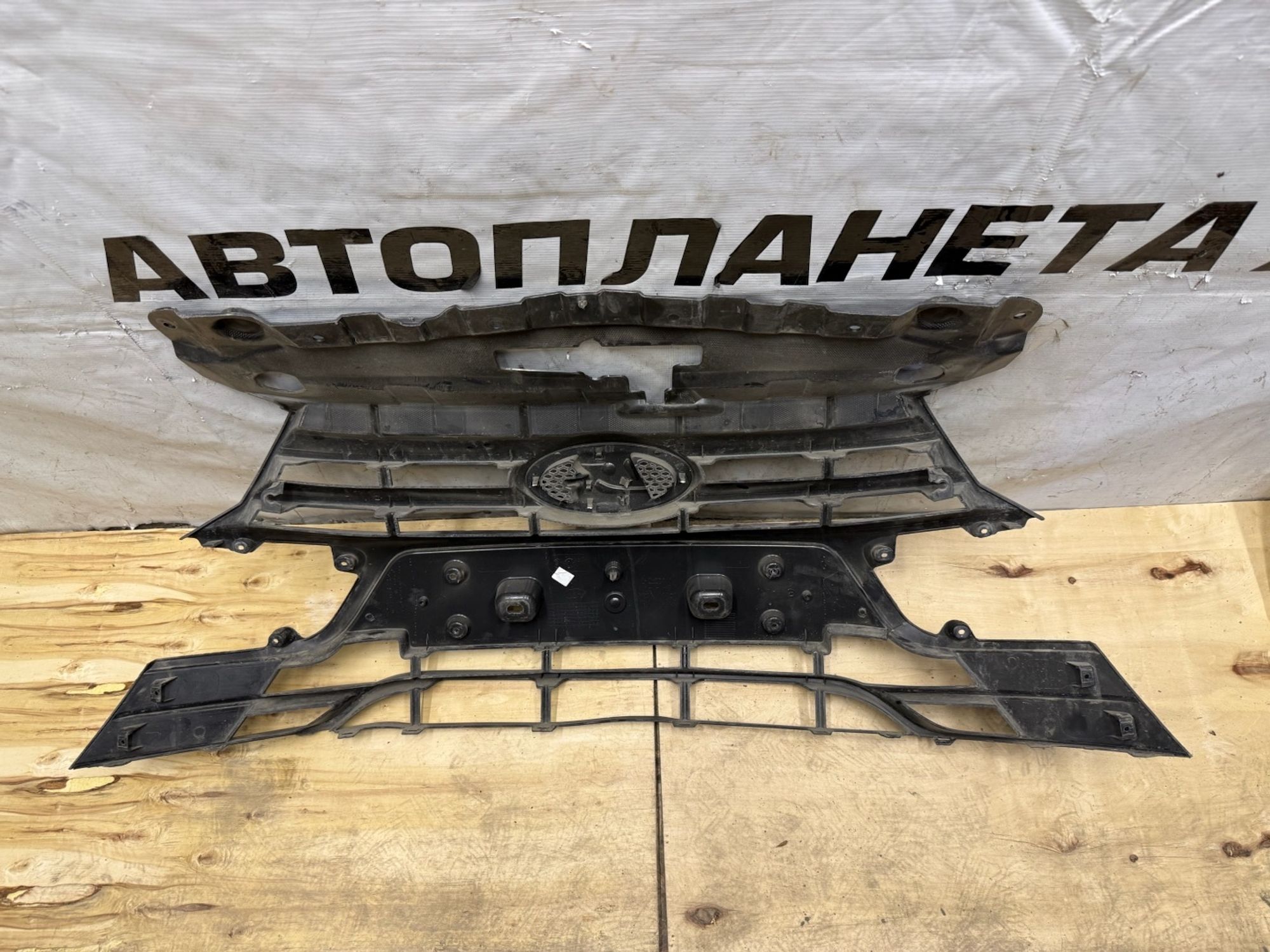 Решетка радиатора ВАЗ (LADA) Granta FL. Рестайлинг, 1000 рублей, Челябинск