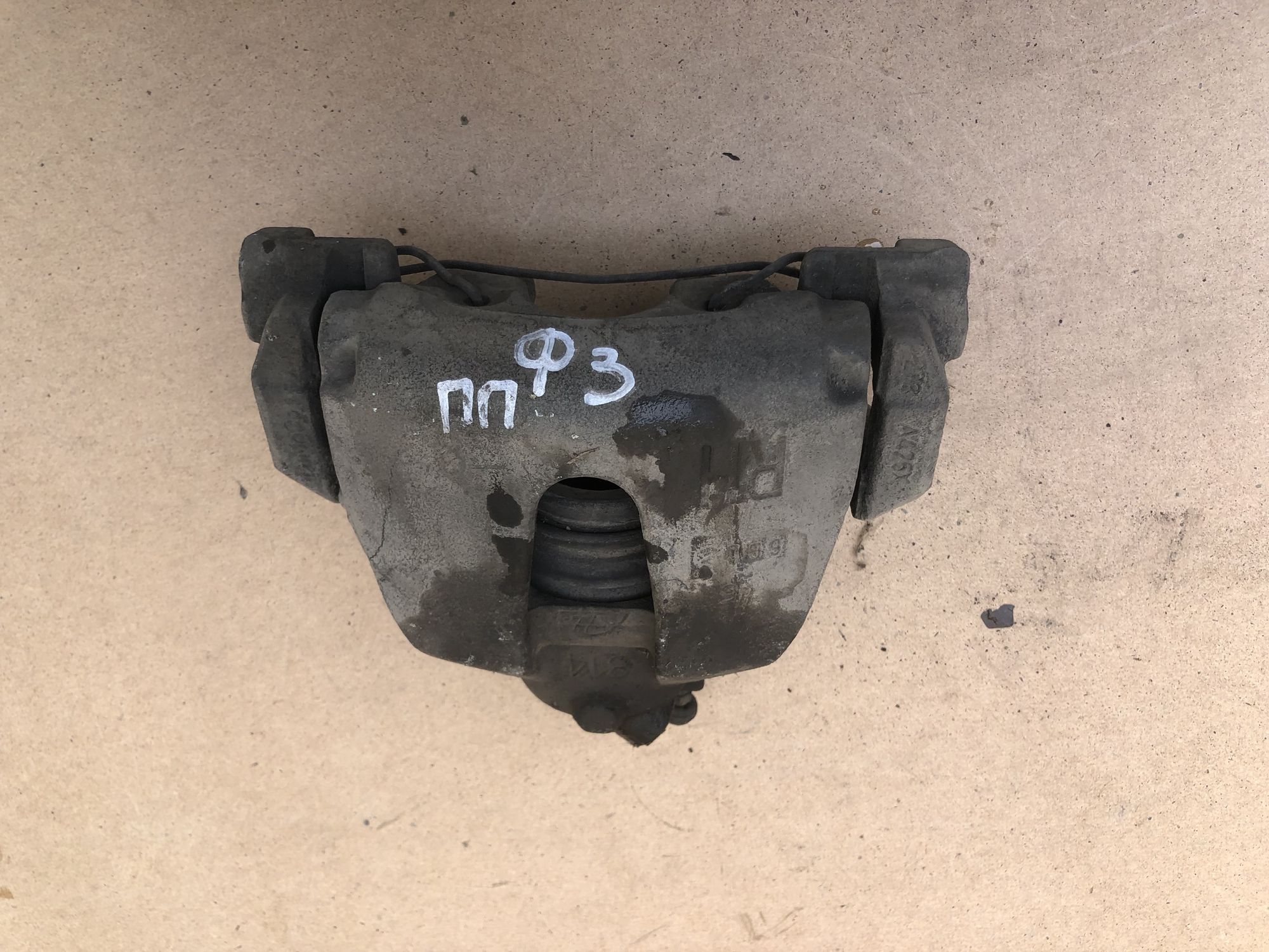 Суппорт тормозной передний правый Ford Focus III, 2000 рублей, Челябинск