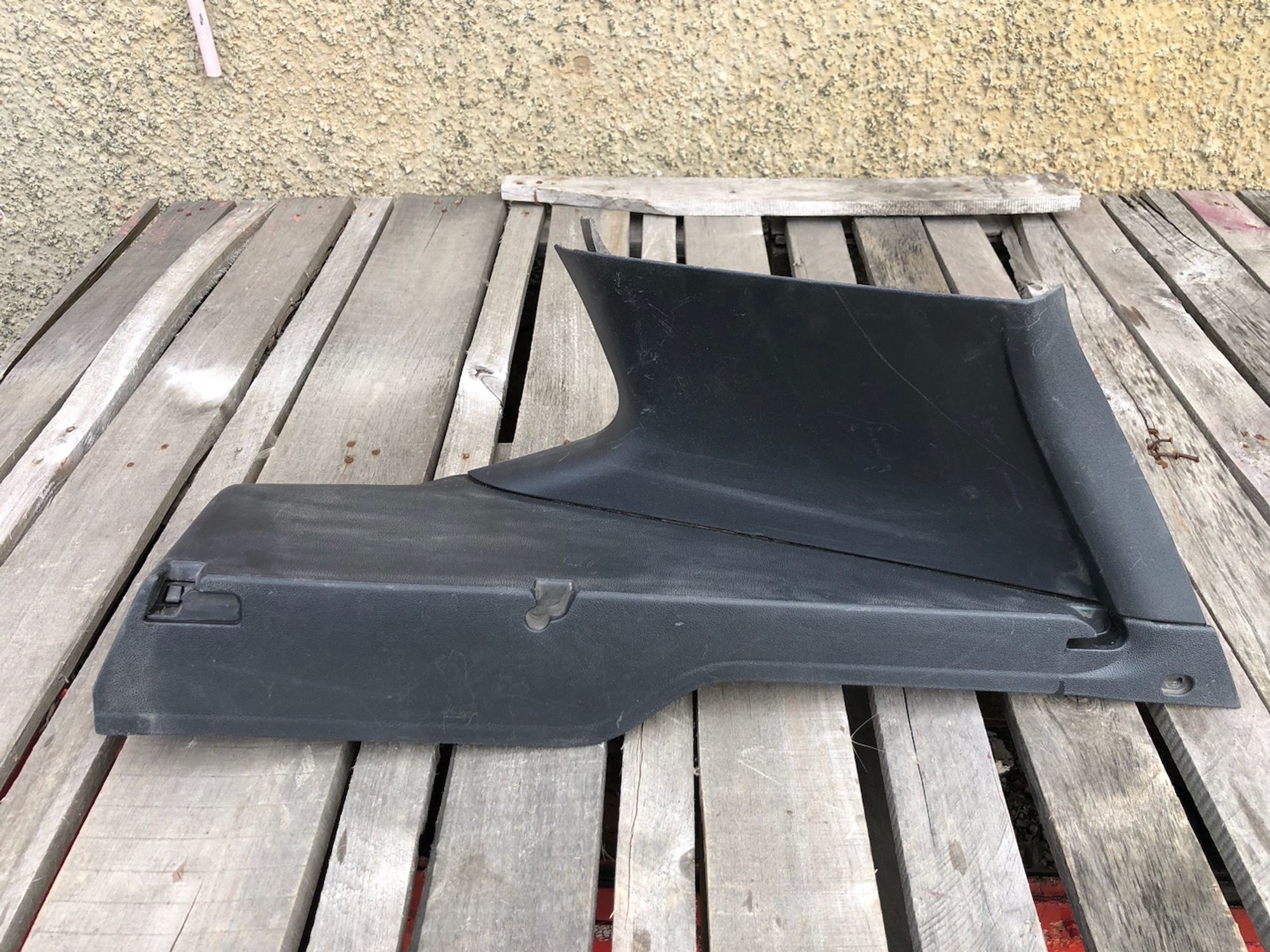 Накладка задней правой стойки Renault Duster, 1500 рублей, Челябинск