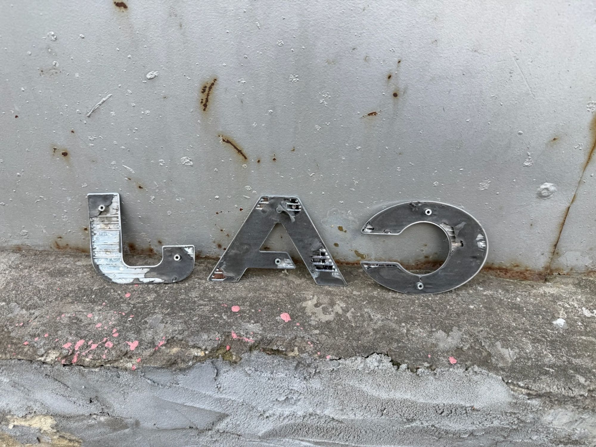 Эмблема капота JAC, 1000 рублей, Челябинск