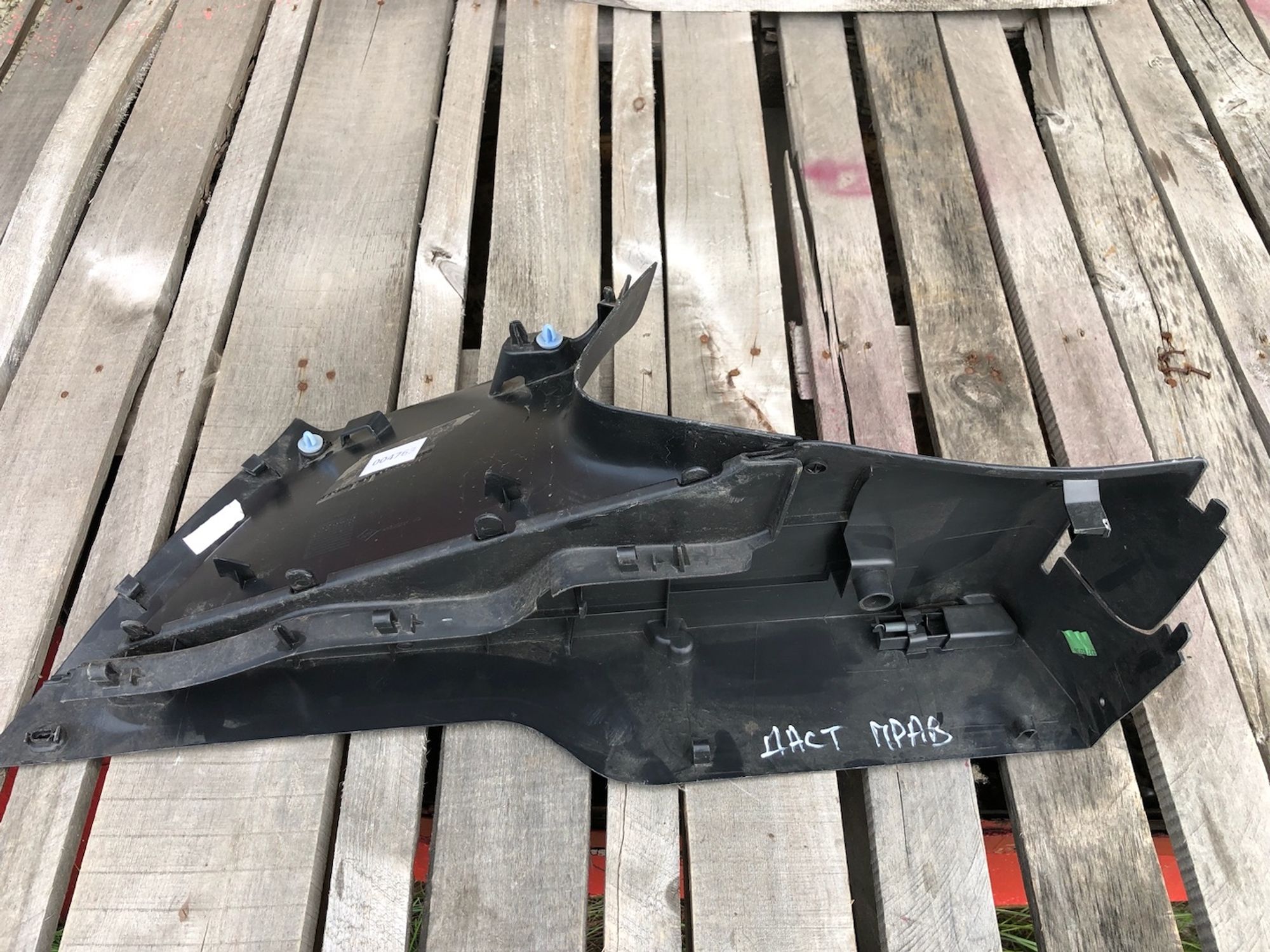 Накладка задней правой стойки Renault Duster, 1500 рублей, Челябинск