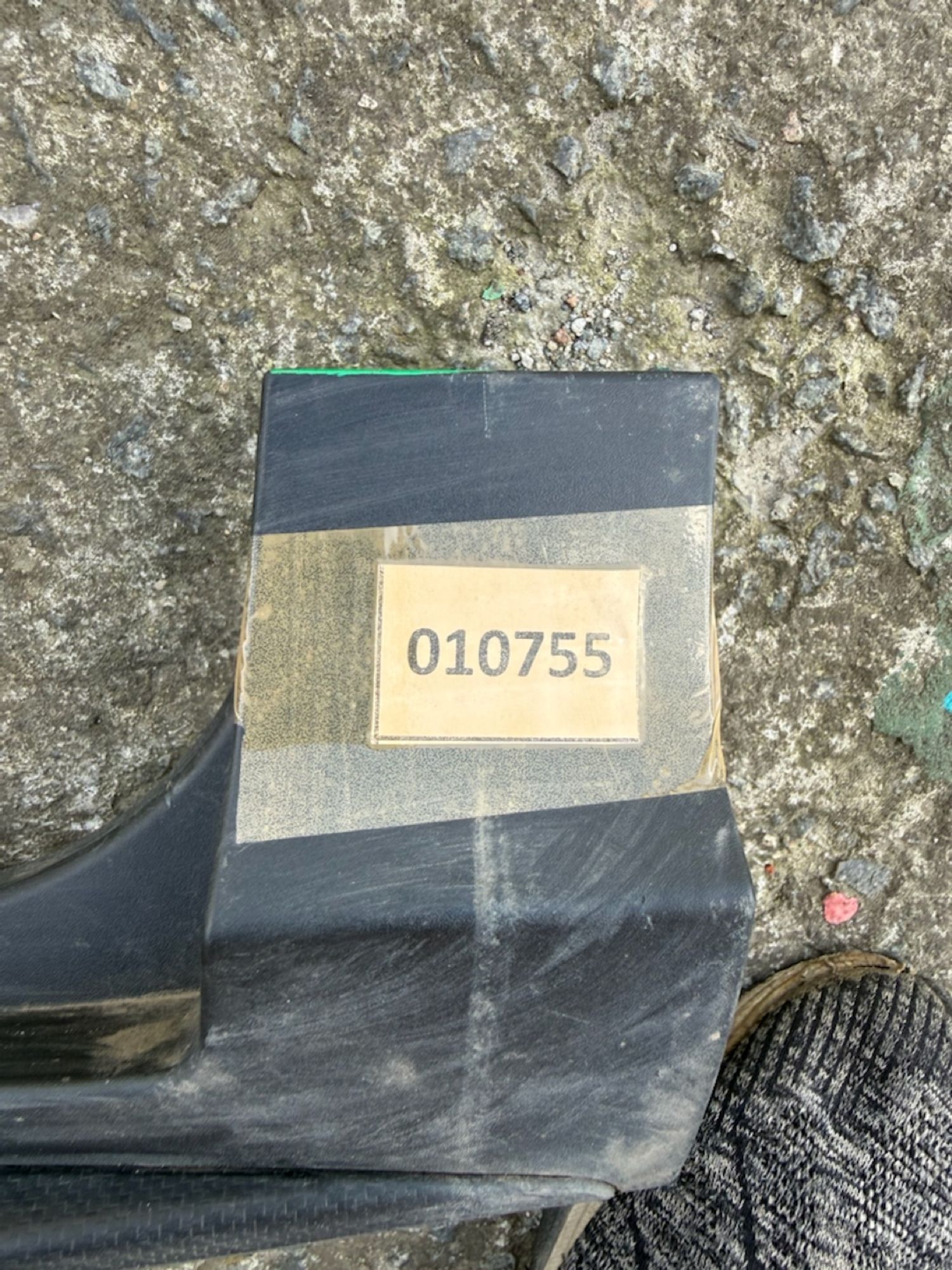 https://ycs.partsauto.market/partsauto-images/thmbs/userImages/74b999aff9da8d5a09f9ff26dc196135/part/7795f8dd-88d1-484f-a1e9-fd83e6f6054e_1786302752507.jpg