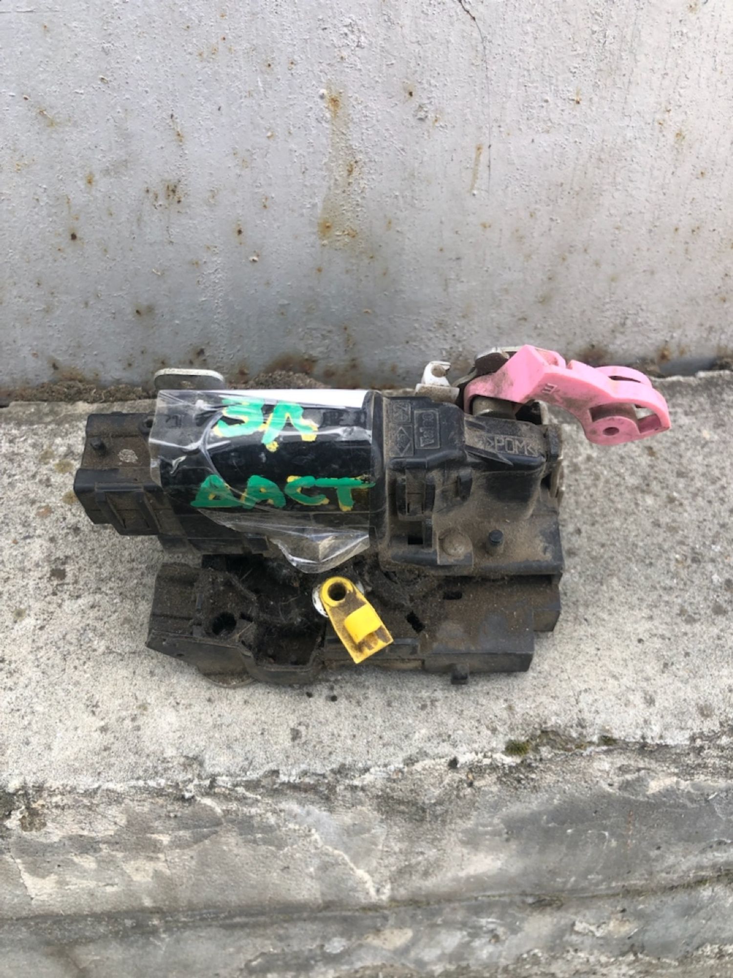 Замок задний левой двери Renault Duster 2011-2020, 2400 рублей, Челябинск