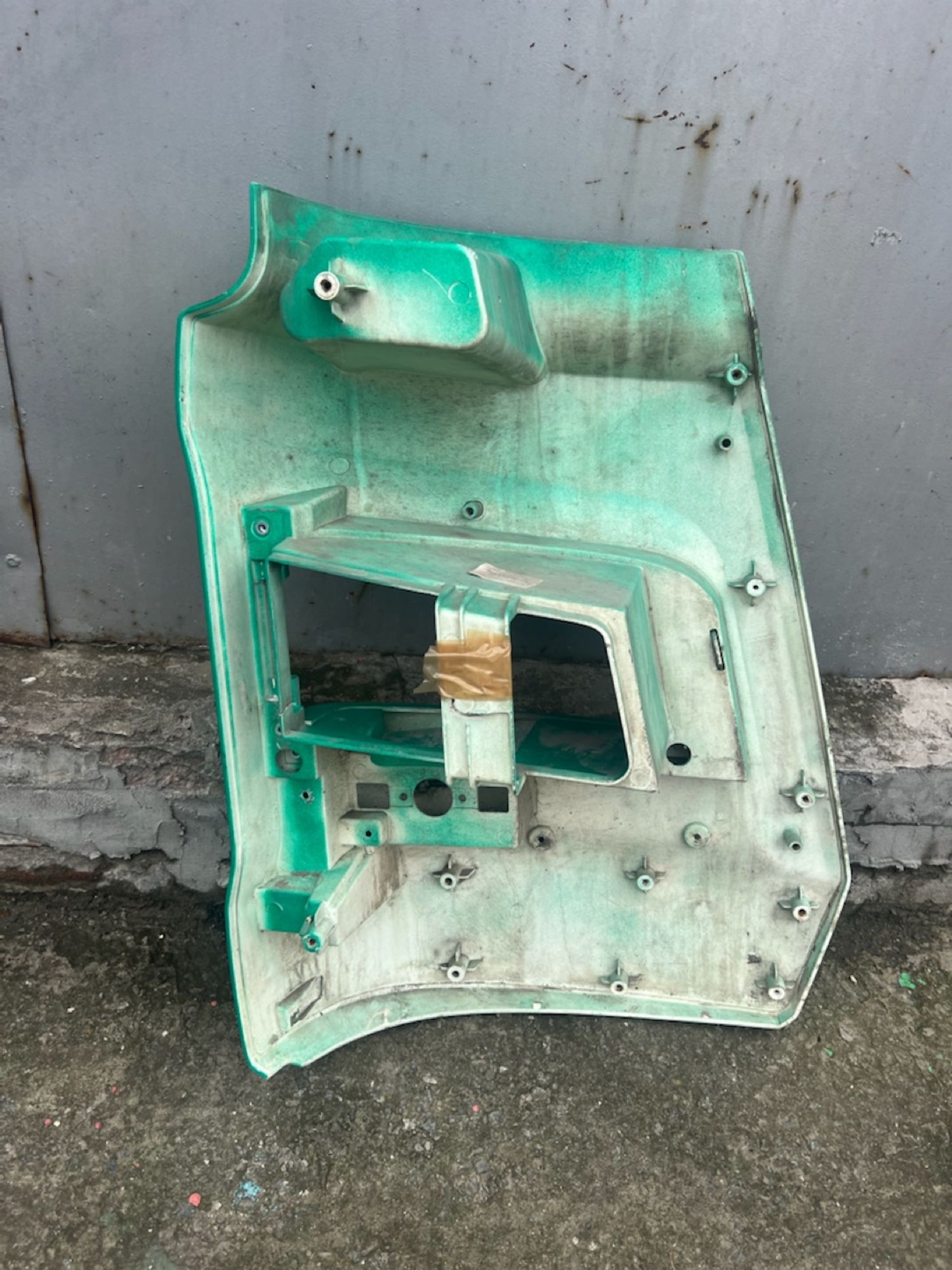 https://ycs.partsauto.market/partsauto-images/thmbs/userImages/74b999aff9da8d5a09f9ff26dc196135/part/7e45cbcd-a0c4-426e-b1c9-bad9d6b43533_1780989575692.jpg