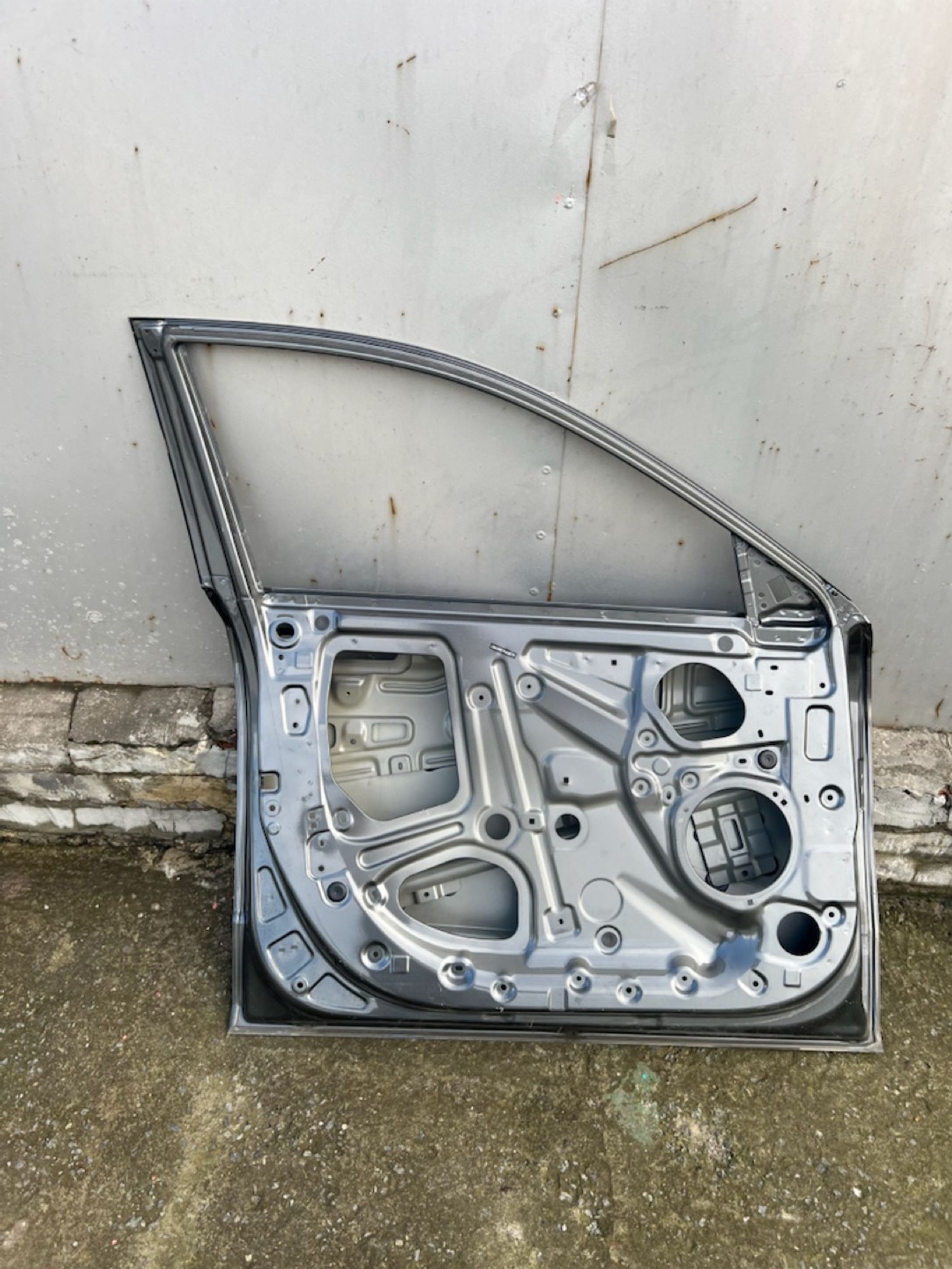 https://ycs.partsauto.market/partsauto-images/thmbs/userImages/74b999aff9da8d5a09f9ff26dc196135/part/8683390f-c65c-4250-8d08-5dad838ad4e3_1785824546160.jpg