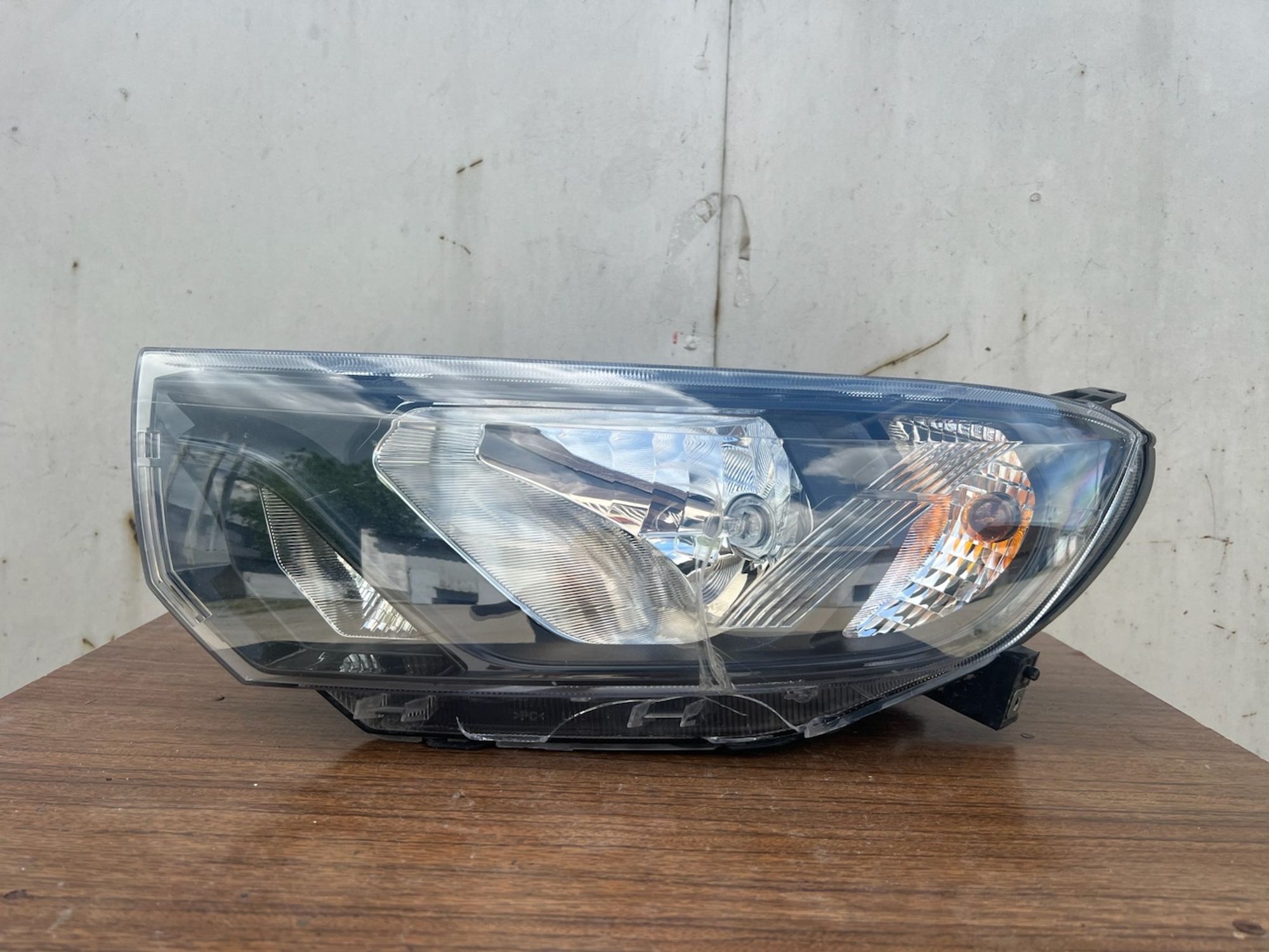 https://ycs.partsauto.market/partsauto-images/thmbs/userImages/74b999aff9da8d5a09f9ff26dc196135/part/89d66129-1536-42f5-9b94-f2bdc4f7fb89_1781889822162.jpg