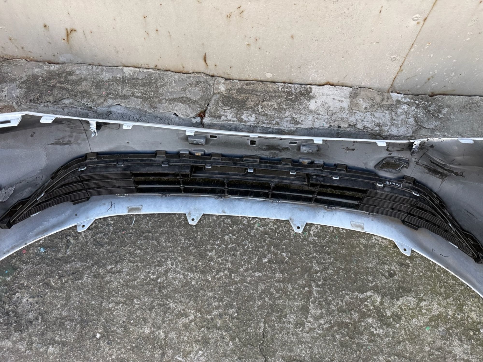 https://ycs.partsauto.market/partsauto-images/thmbs/userImages/74b999aff9da8d5a09f9ff26dc196135/part/8b4baa86-2dbc-4ad7-8ced-e8a33878976c_1787229551378.jpg