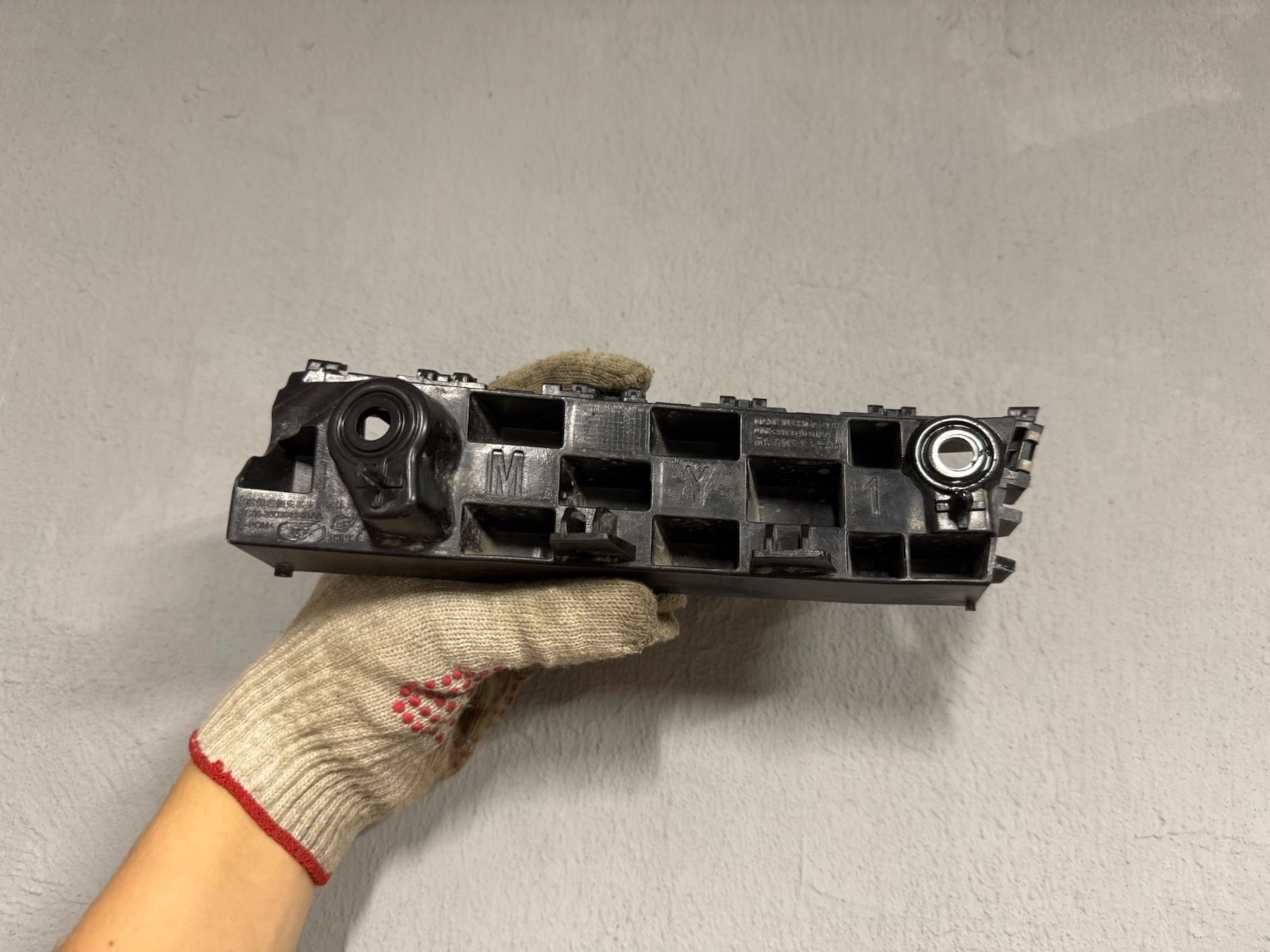 https://ycs.partsauto.market/partsauto-images/thmbs/userImages/74b999aff9da8d5a09f9ff26dc196135/part/92a210d7-f613-41f2-850a-e22802716b59_1789114478069.jpg