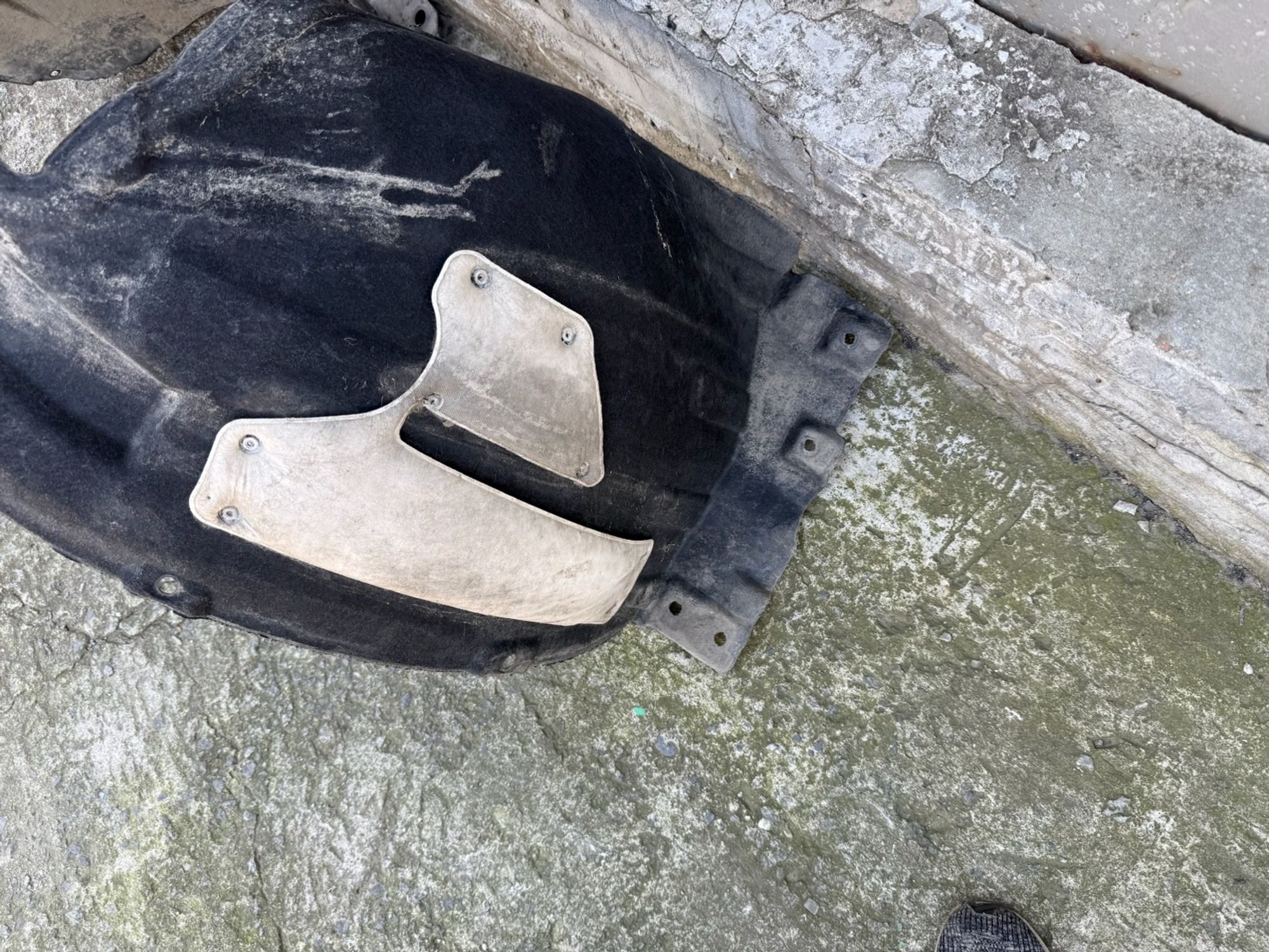 https://ycs.partsauto.market/partsauto-images/thmbs/userImages/74b999aff9da8d5a09f9ff26dc196135/part/9951ed64-dd51-4b5c-8de3-a178beedad70_1786306071883.jpg