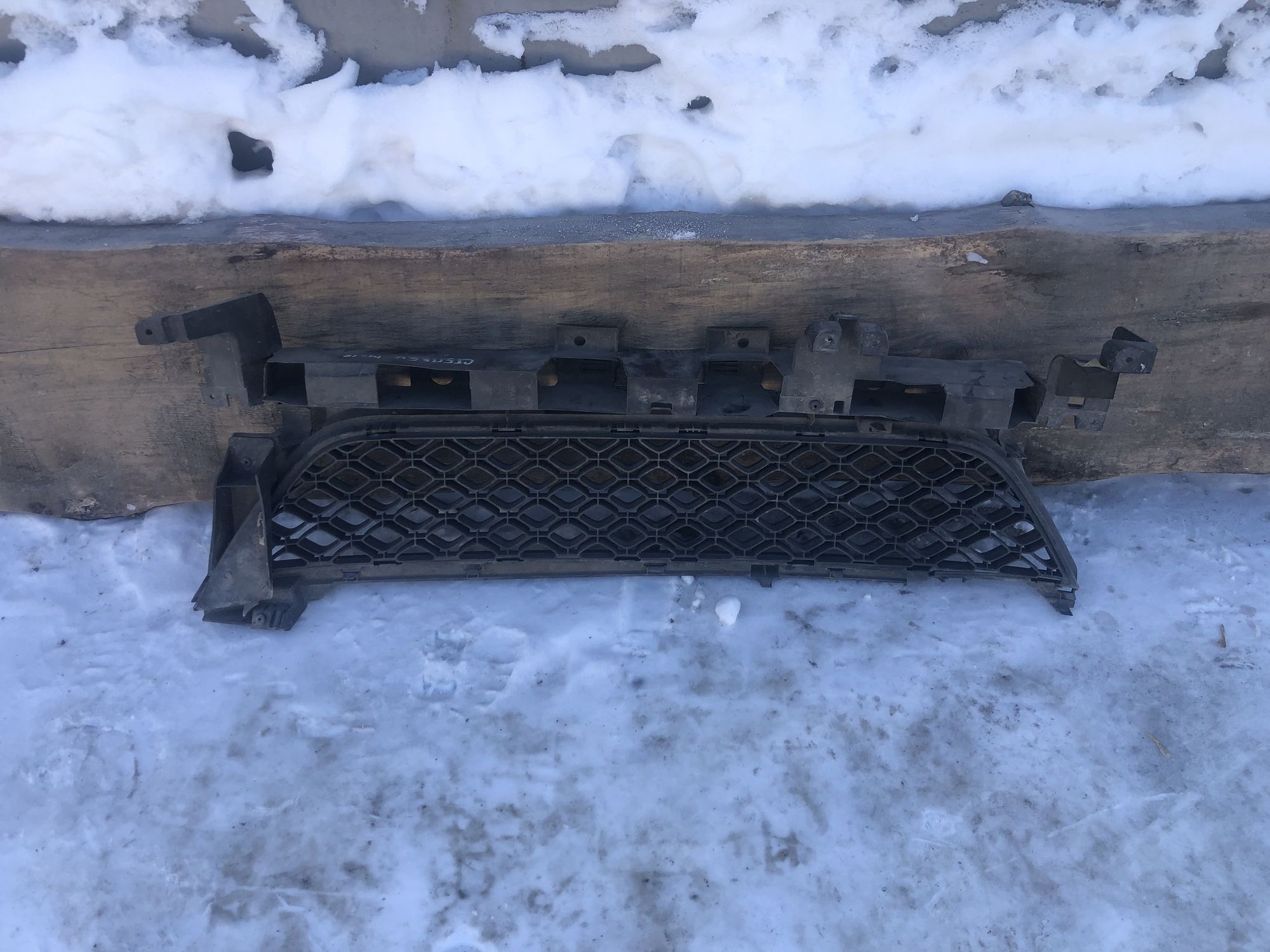 Решетка бампера Рено Сандеро Степвей 2 2014-2018, 2000 рублей, Челябинск