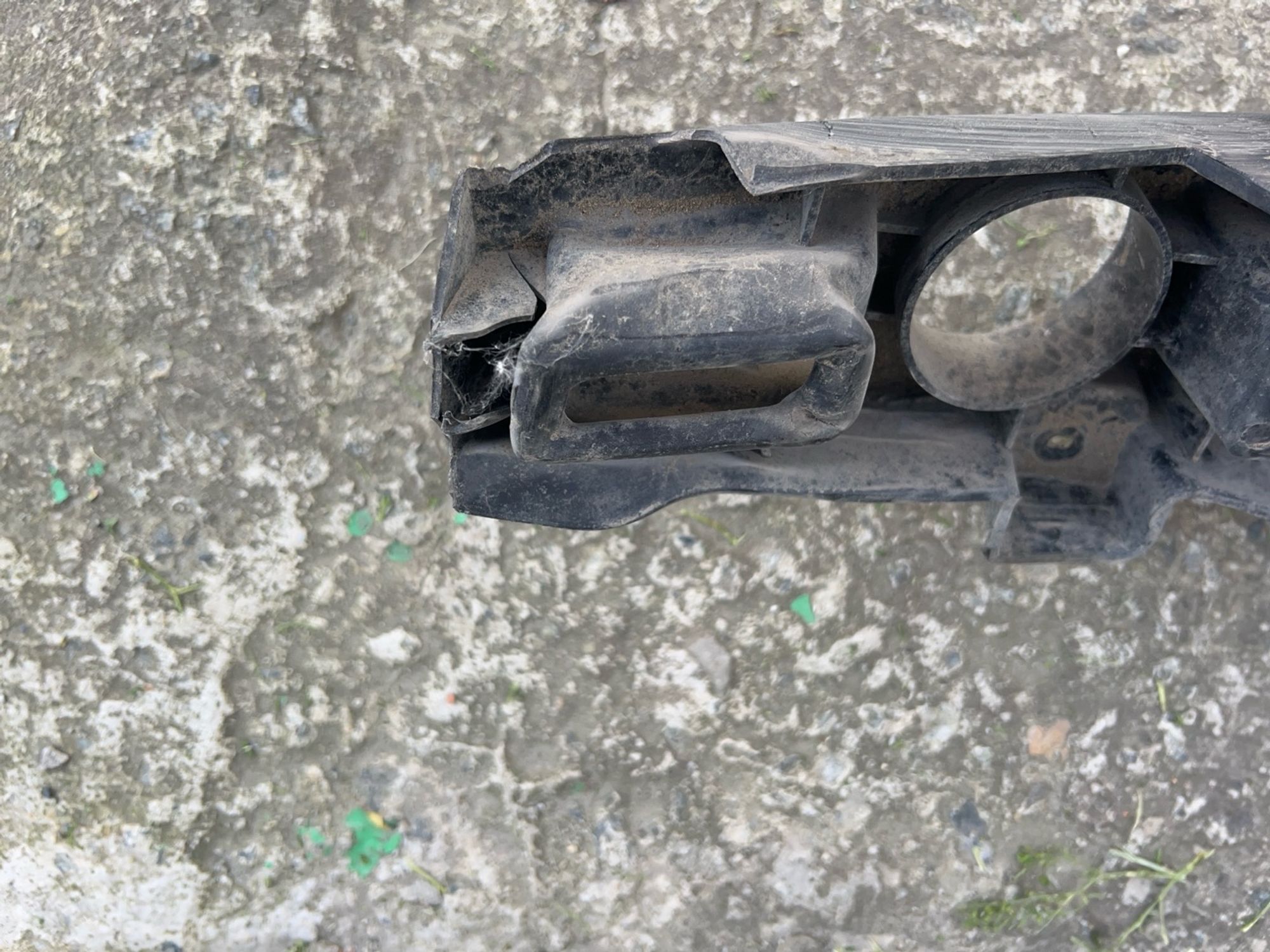 https://ycs.partsauto.market/partsauto-images/thmbs/userImages/74b999aff9da8d5a09f9ff26dc196135/part/9fc950d3-73b8-4e2b-94a6-f5952d1531c9_1781716619286.jpg