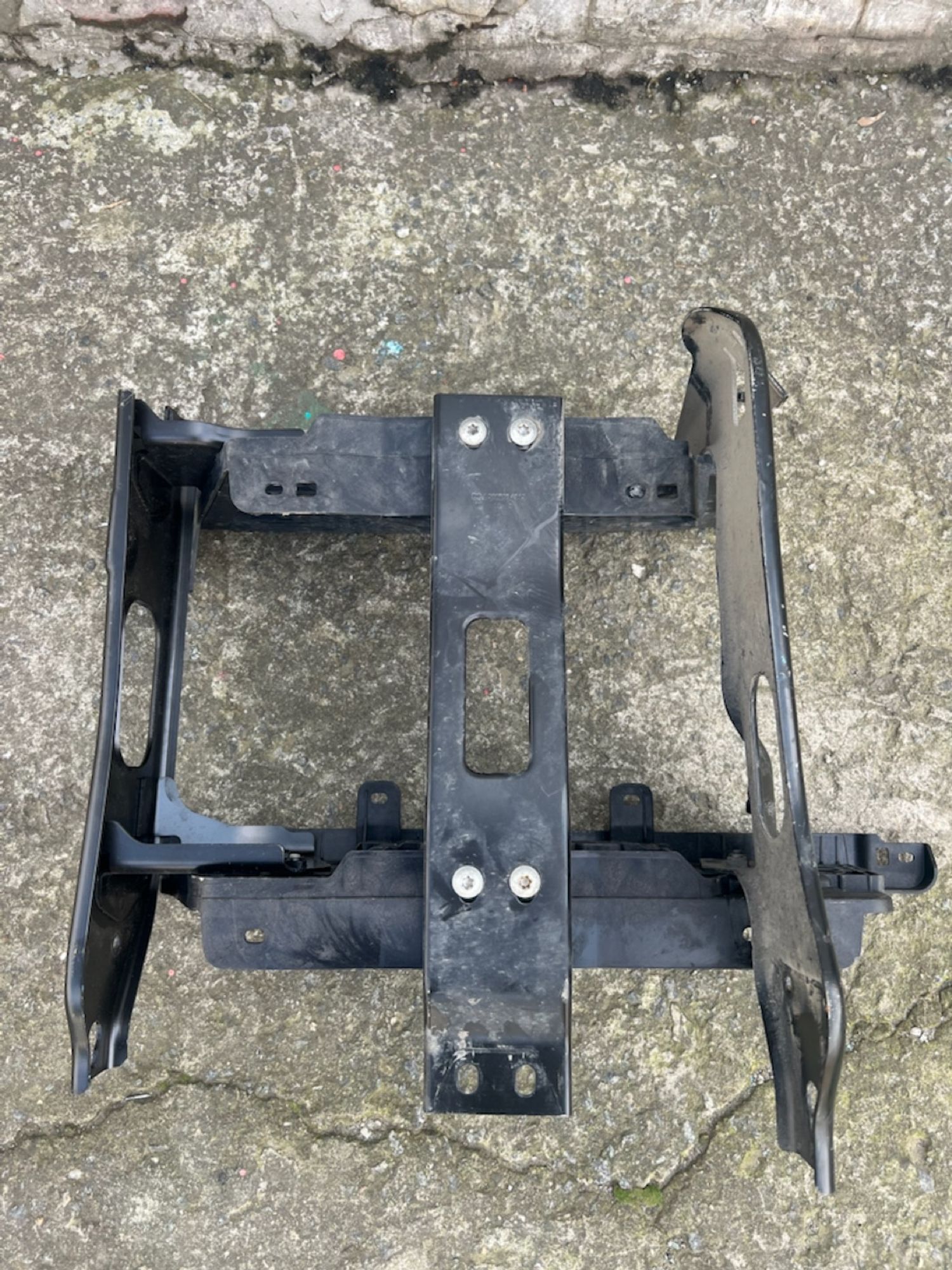 https://ycs.partsauto.market/partsauto-images/thmbs/userImages/74b999aff9da8d5a09f9ff26dc196135/part/ab2e3ab8-8df2-4e9c-b34e-48d8b600f863_1785345074522.jpg