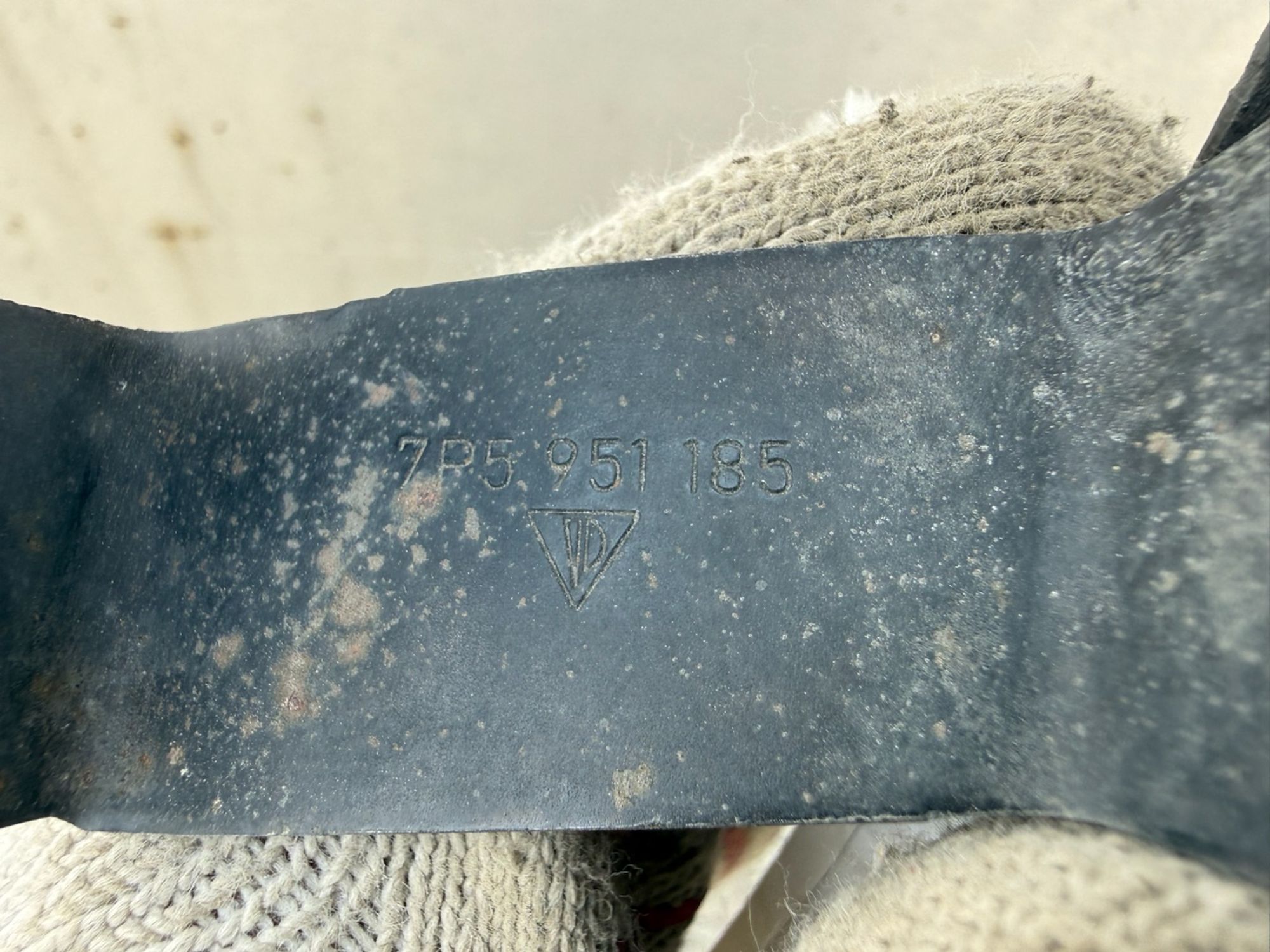 https://ycs.partsauto.market/partsauto-images/thmbs/userImages/74b999aff9da8d5a09f9ff26dc196135/part/ad32401c-85ad-49d1-a388-2debfbe2c1df_1784919001190.jpg