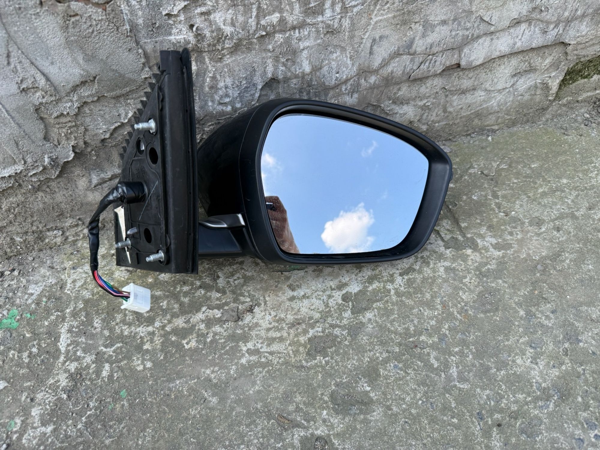https://ycs.partsauto.market/partsauto-images/thmbs/userImages/74b999aff9da8d5a09f9ff26dc196135/part/ad714453-4344-41b4-82f0-f205c9eca255_1784973379551.jpg