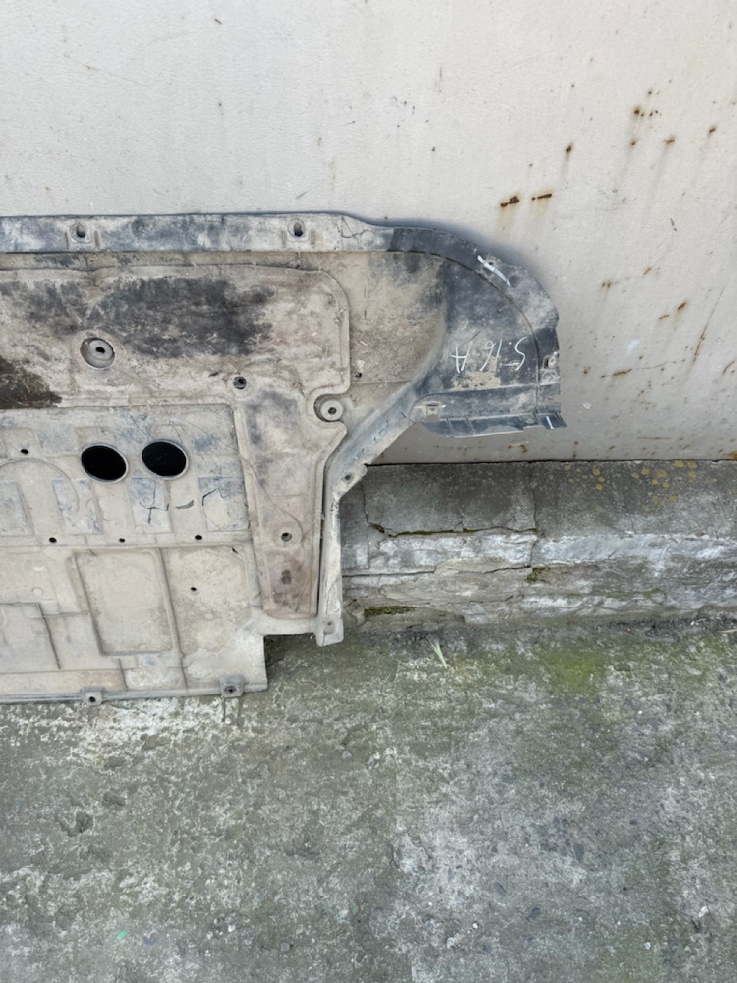 https://ycs.partsauto.market/partsauto-images/thmbs/userImages/74b999aff9da8d5a09f9ff26dc196135/part/bd6817fa-d986-4f60-9970-fcb88009e471_1784917505703.jpg