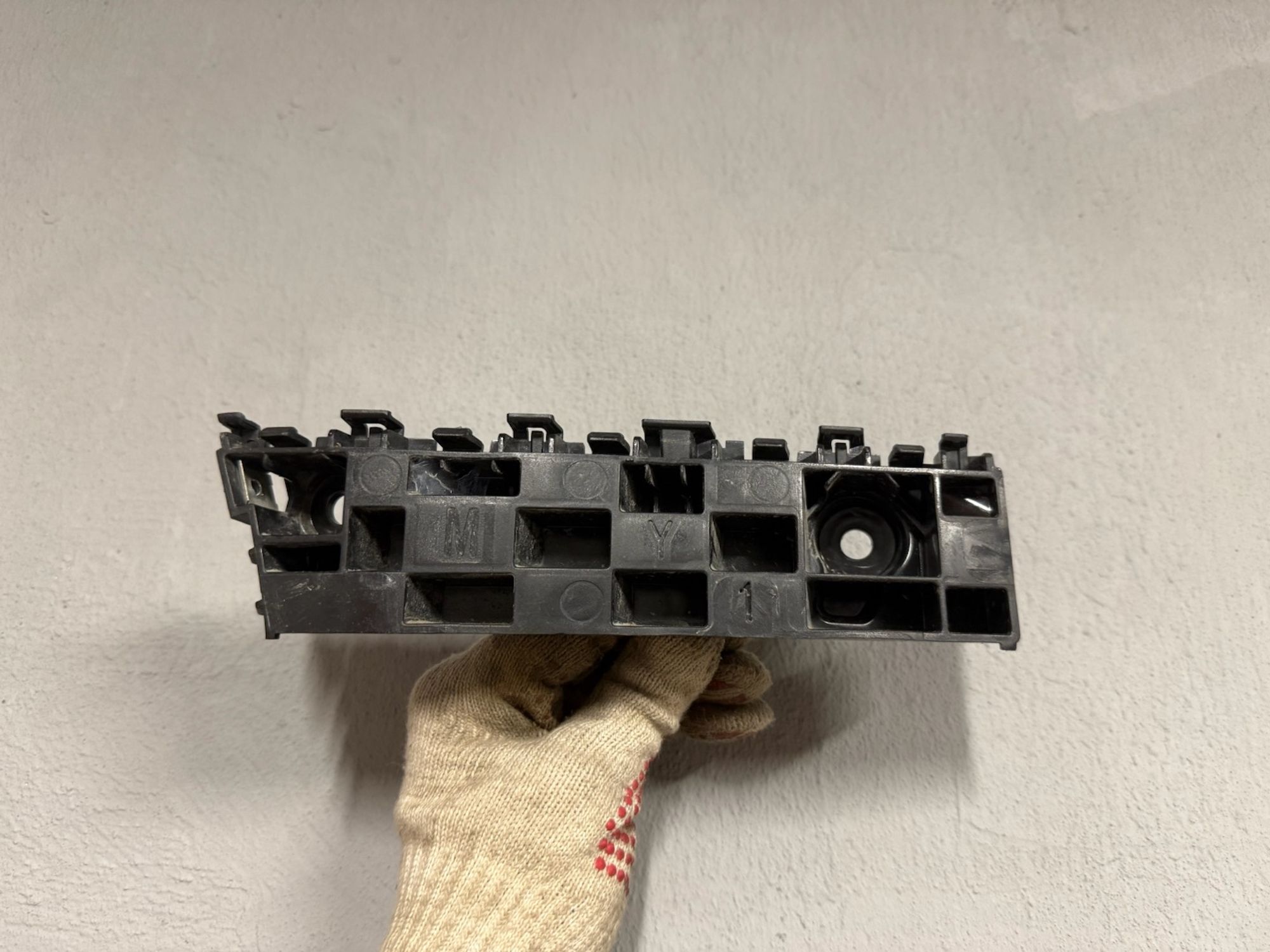 https://ycs.partsauto.market/partsauto-images/thmbs/userImages/74b999aff9da8d5a09f9ff26dc196135/part/c4834578-74c7-4100-84b5-da92f8a39363_1789114467905.jpg