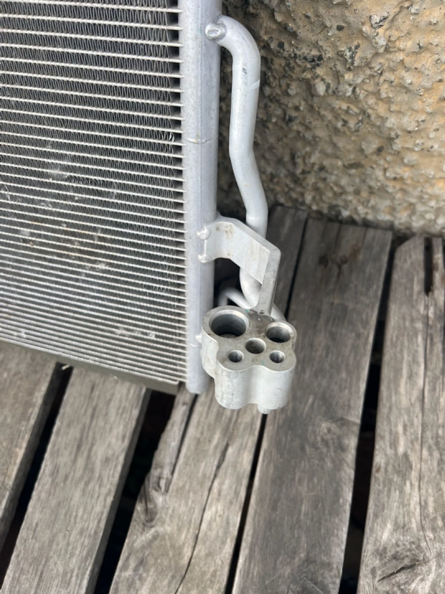 https://ycs.partsauto.market/partsauto-images/thmbs/userImages/74b999aff9da8d5a09f9ff26dc196135/part/cadf33cf-44a5-46cf-8b62-0747a9974372_1785432525341.jpg