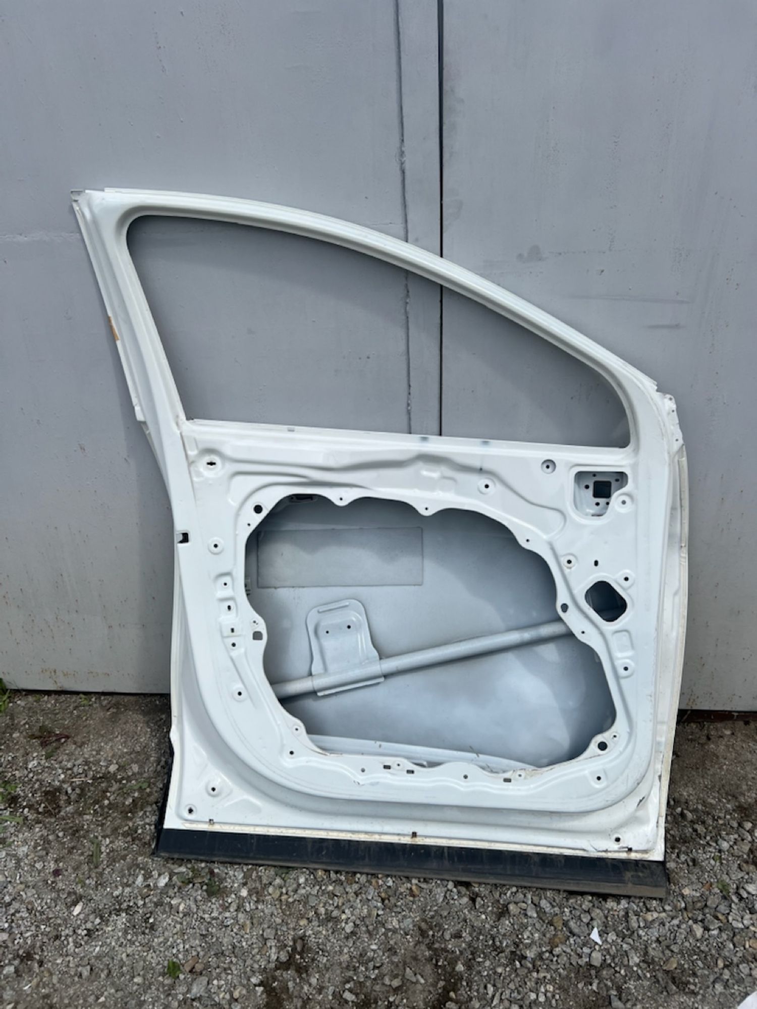https://ycs.partsauto.market/partsauto-images/thmbs/userImages/74b999aff9da8d5a09f9ff26dc196135/part/d1d77efb-192c-4230-926d-845110546061_1781546706944.jpg