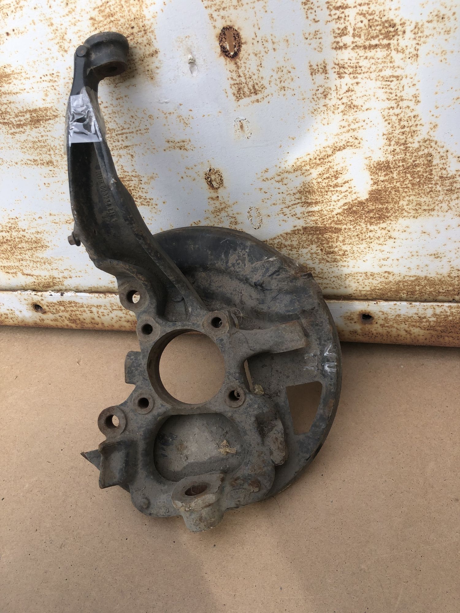 Кулак передний левый Land Rover Discovery III, 3500 рублей, Челябинск