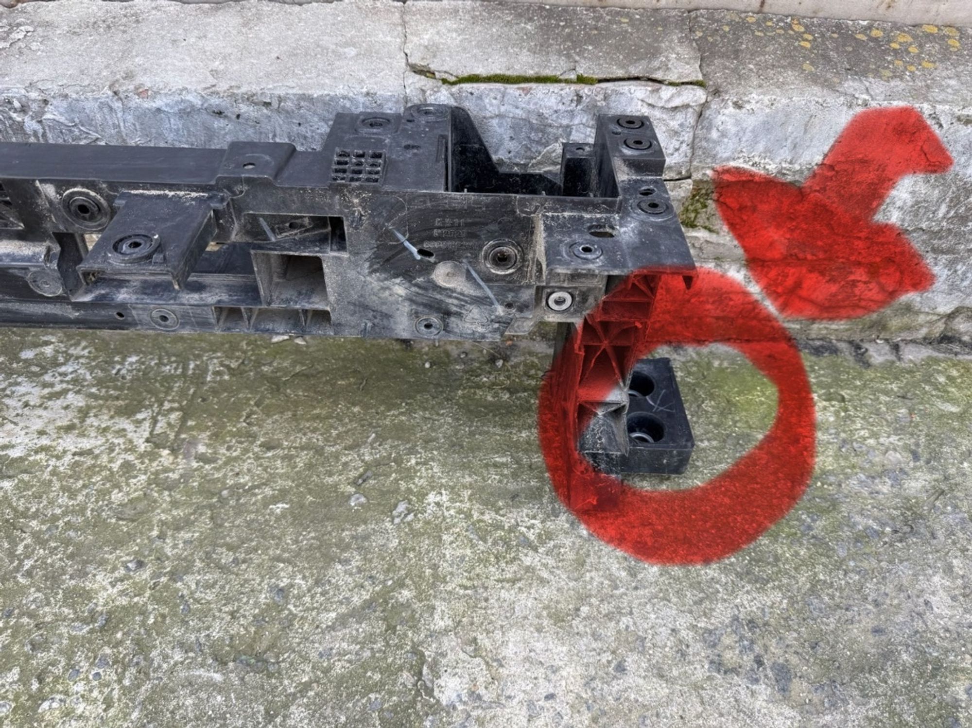 https://ycs.partsauto.market/partsauto-images/thmbs/userImages/74b999aff9da8d5a09f9ff26dc196135/part/da594236-8d91-4c23-94b7-cefa07e9c0cf_1786381940806.jpg