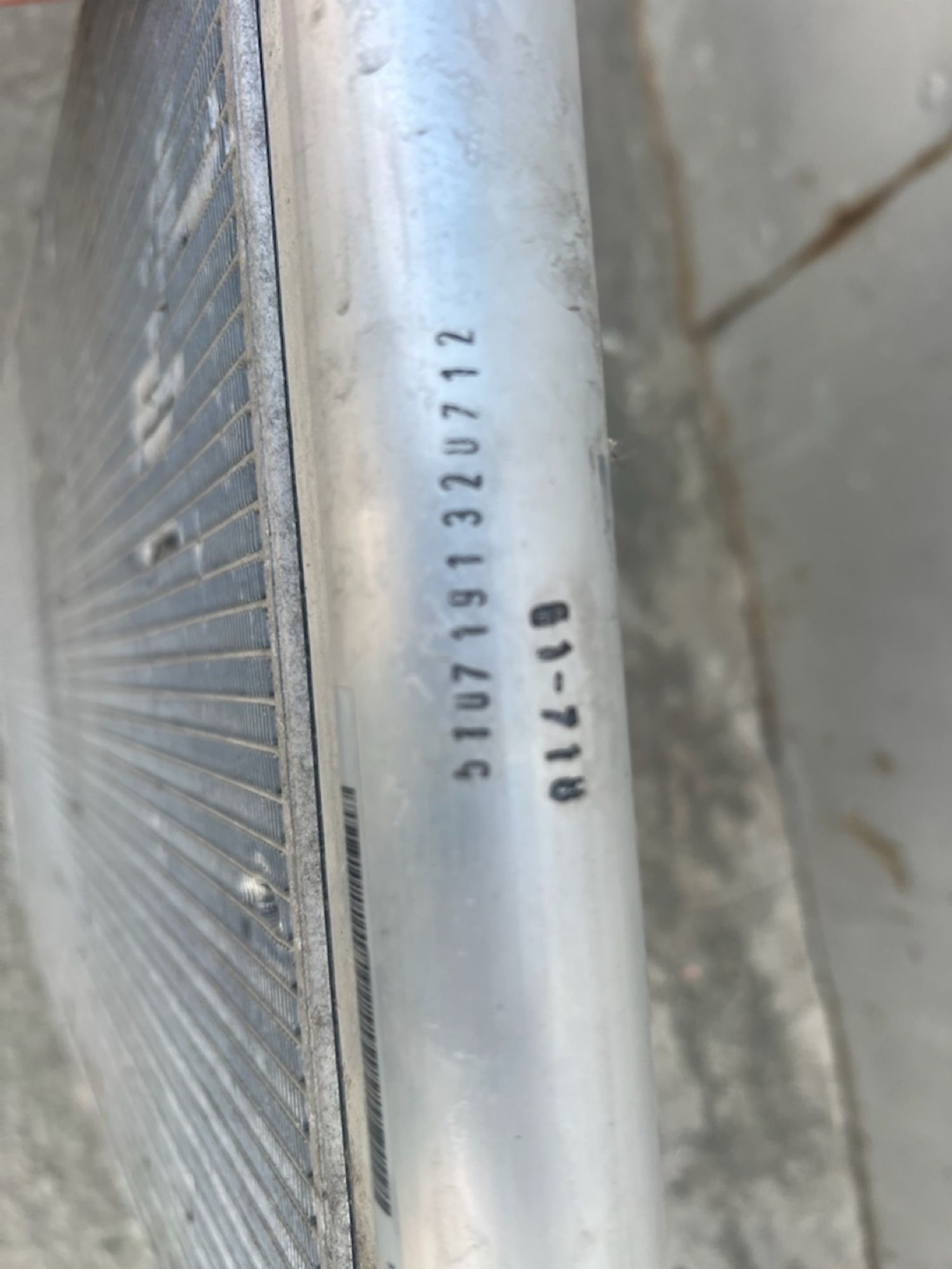 https://ycs.partsauto.market/partsauto-images/thmbs/userImages/74b999aff9da8d5a09f9ff26dc196135/part/e46d4094-ae6f-4ae2-b614-ba24e2b9d1f7_1785344190355.jpg