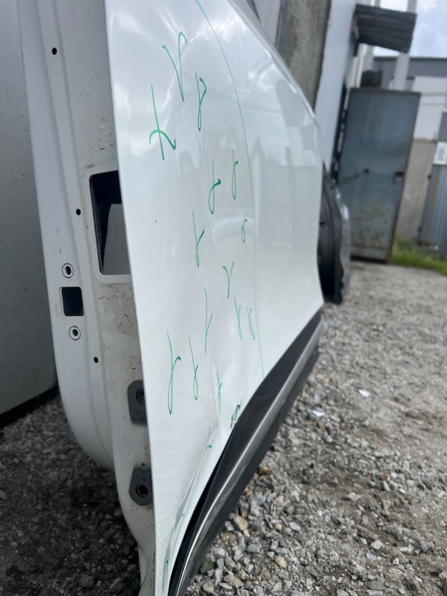 https://ycs.partsauto.market/partsauto-images/thmbs/userImages/74b999aff9da8d5a09f9ff26dc196135/part/e4d12d5a-ff96-4119-9692-c0aaab0f2dab_1781546694369.jpg