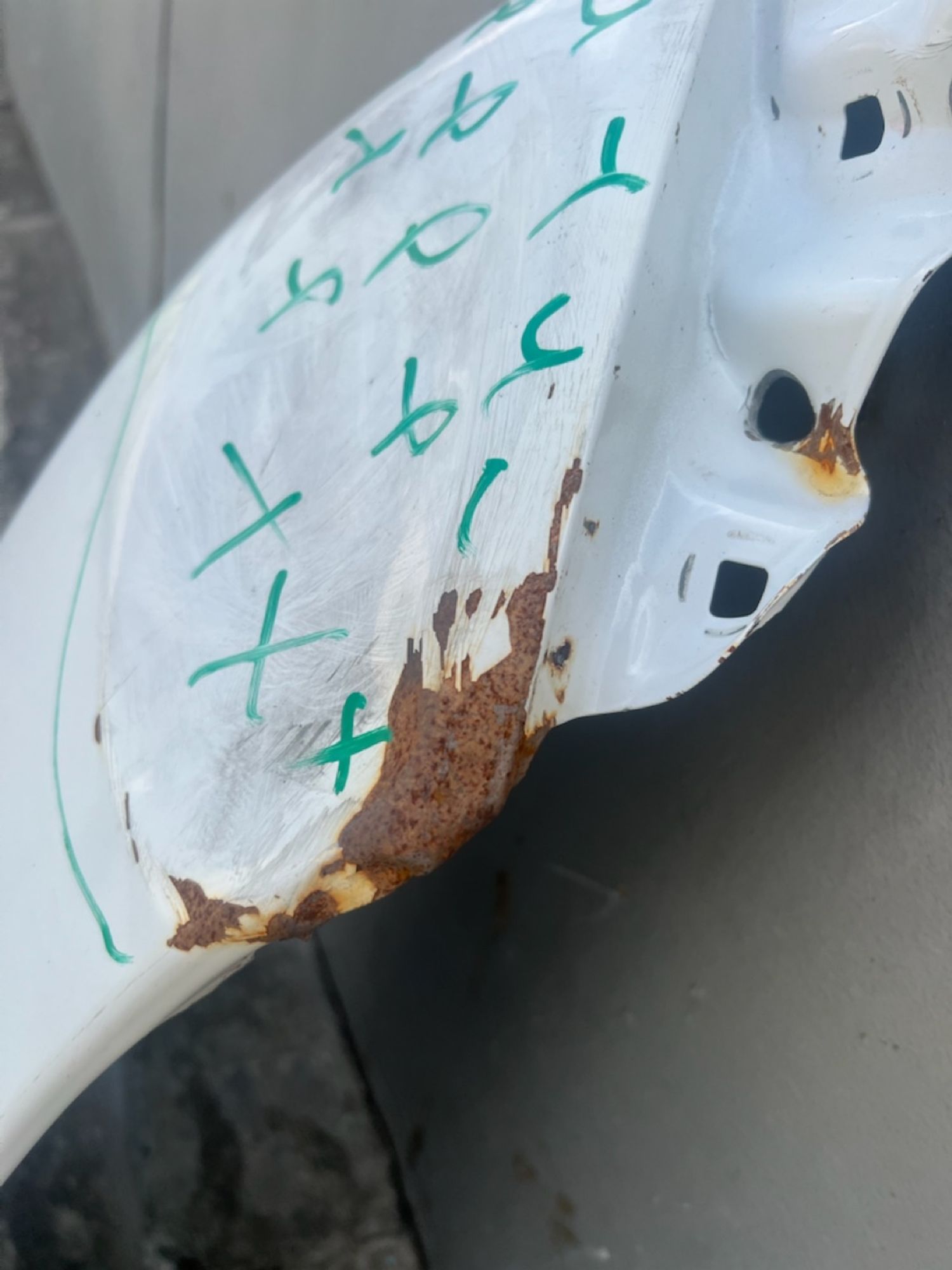 Крыло переднее правое Toyota Hilux, VIII 2020, 3000 рублей, Челябинск
