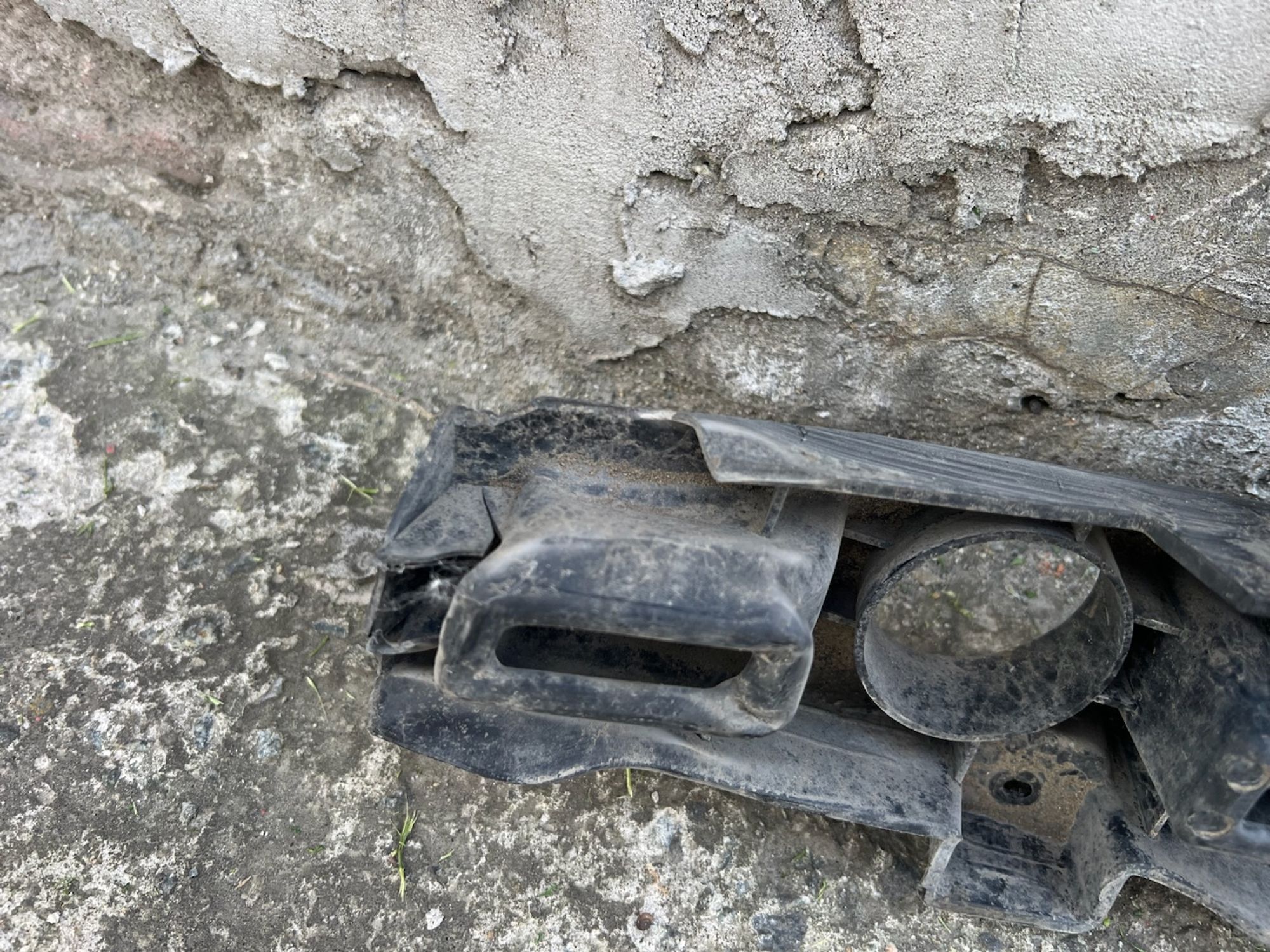 https://ycs.partsauto.market/partsauto-images/thmbs/userImages/74b999aff9da8d5a09f9ff26dc196135/part/f6dba72e-5bde-4398-bee9-f92c11c8d5eb_1781716672780.jpg