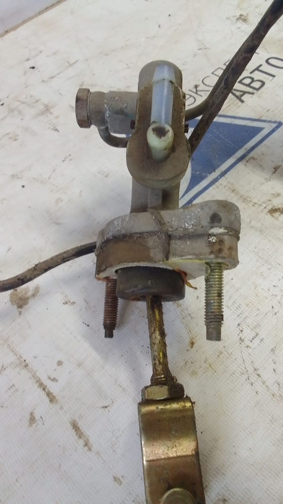 https://ycs.partsauto.market/partsauto-images/thmbs/userImages/75d4474db864ee9a7db96475a931940e/part/0c4cb17d-ae32-4f39-b7ca-991005d3ca26_1715848362829.jpg