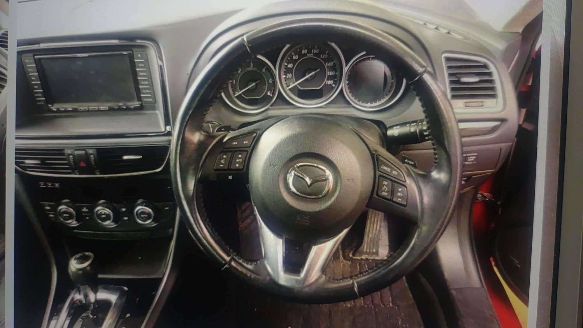 https://ycs.partsauto.market/partsauto-images/thmbs/userImages/772e461030aea93f4dbb6447c0f924d3/car/1013625a-7c7a-472a-bafd-33191b527f93_1769669236305.jpg