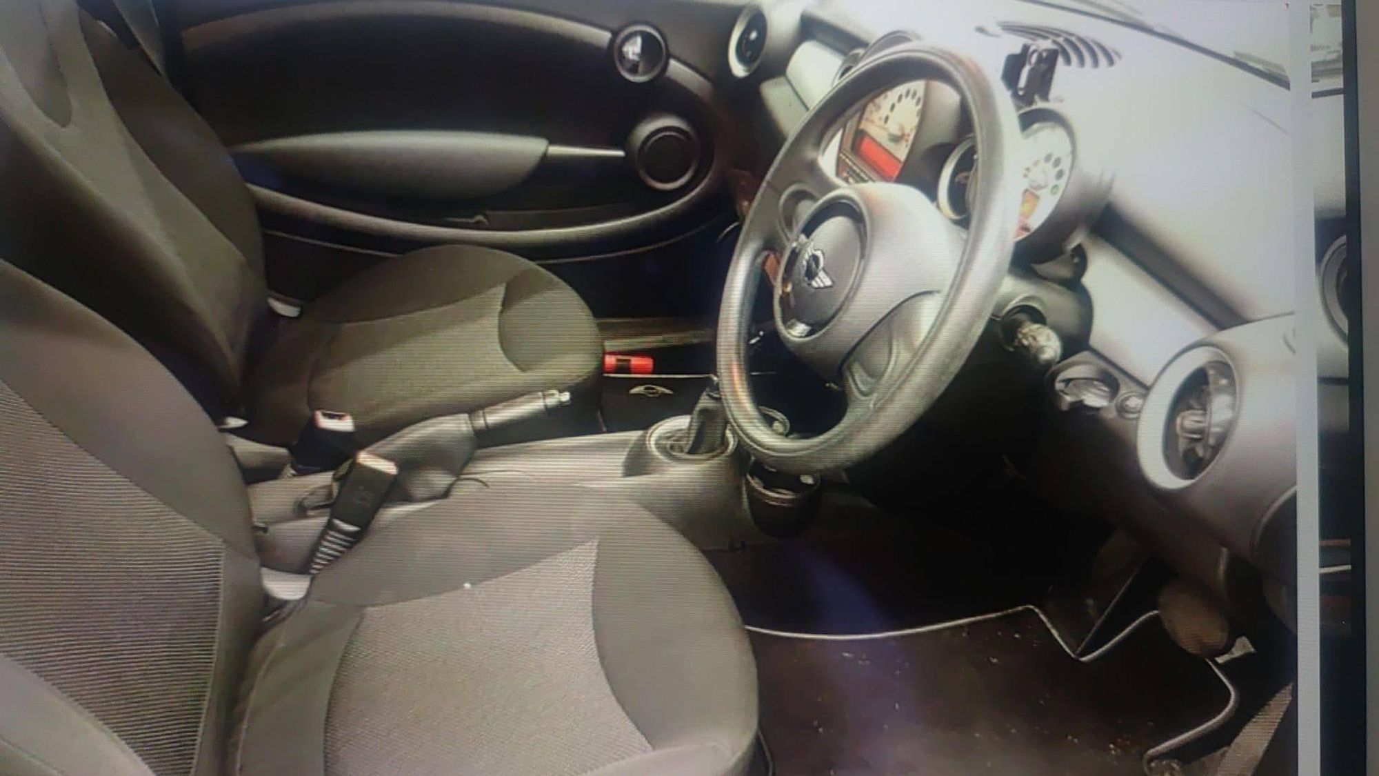 https://ycs.partsauto.market/partsauto-images/thmbs/userImages/772e461030aea93f4dbb6447c0f924d3/car/42804c74-e01d-4386-a467-a35668f4ad60_1769668406435.jpg