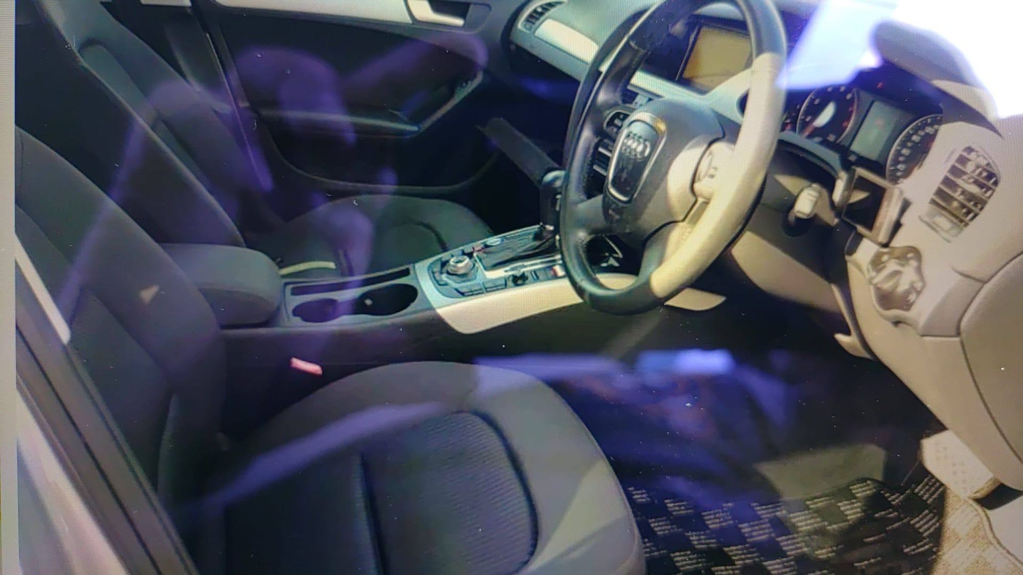 https://ycs.partsauto.market/partsauto-images/thmbs/userImages/772e461030aea93f4dbb6447c0f924d3/car/75d95cc0-2f2f-4f4d-92b3-ec80447c05f8_1769665876572.jpg