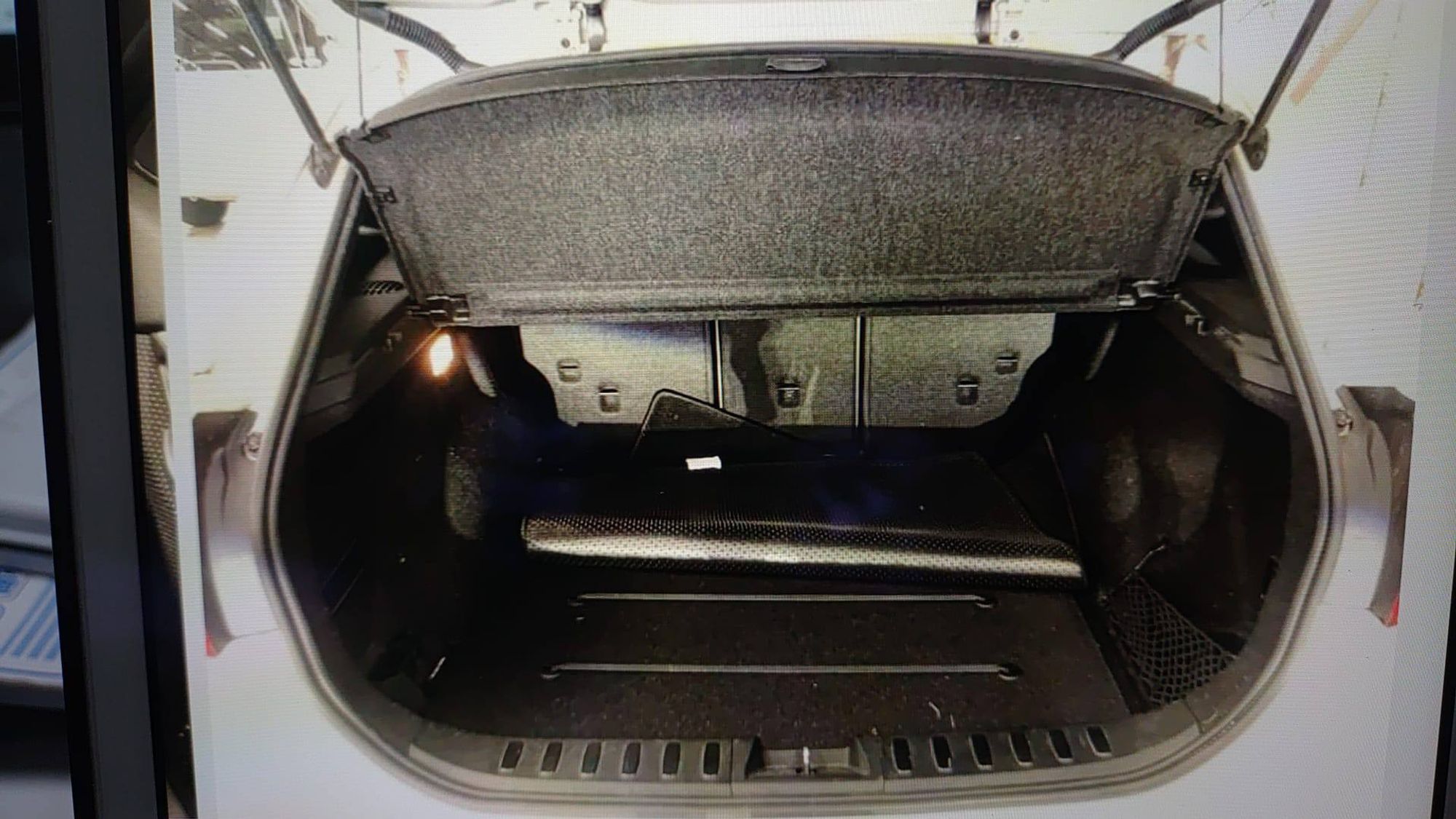 https://ycs.partsauto.market/partsauto-images/thmbs/userImages/772e461030aea93f4dbb6447c0f924d3/car/d73df41c-a743-4386-9670-916abdef7195_1769666696494.jpg