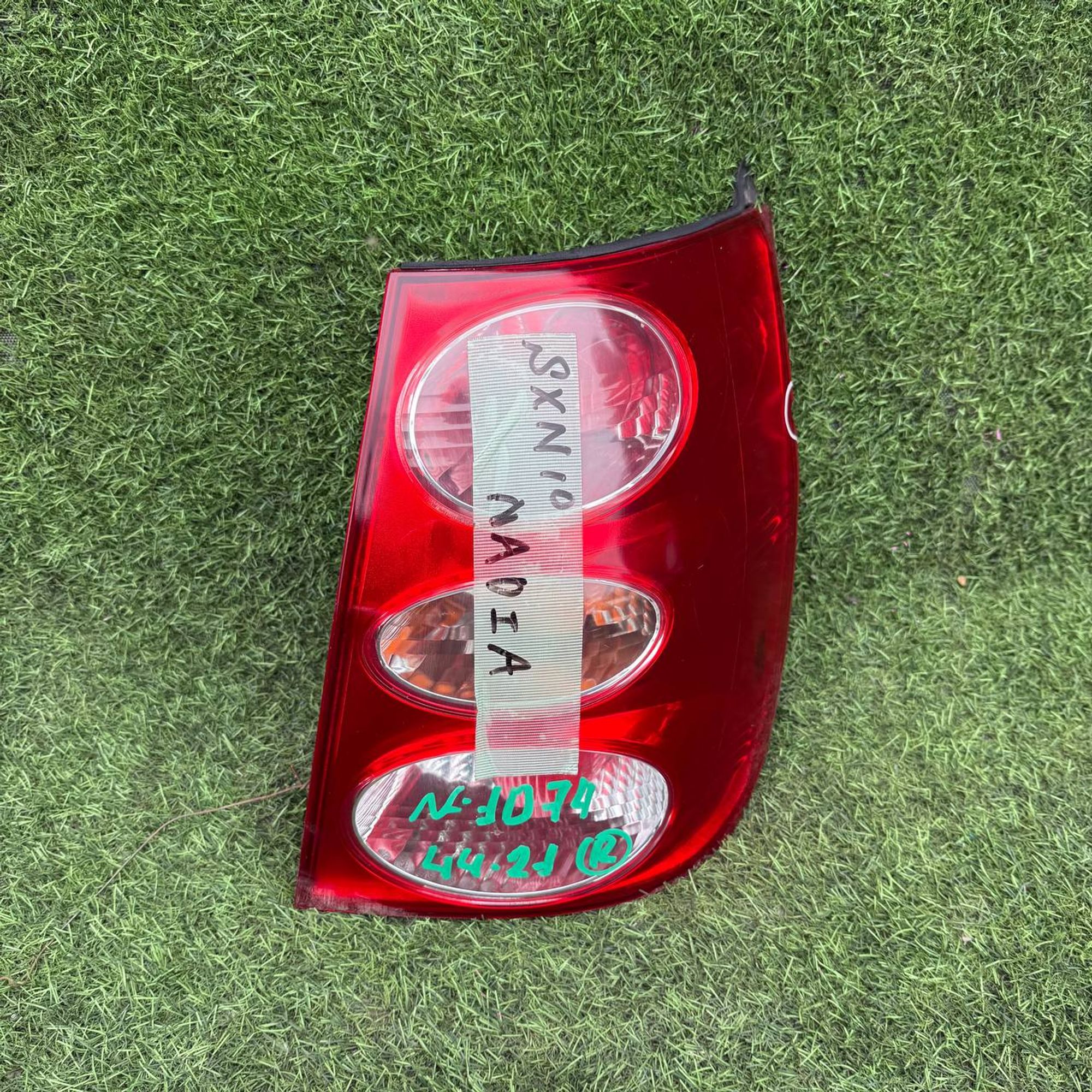 1074 Фонарь задний правый TOYOTA NADIA SXN10, 7500 рублей, Невинномысск