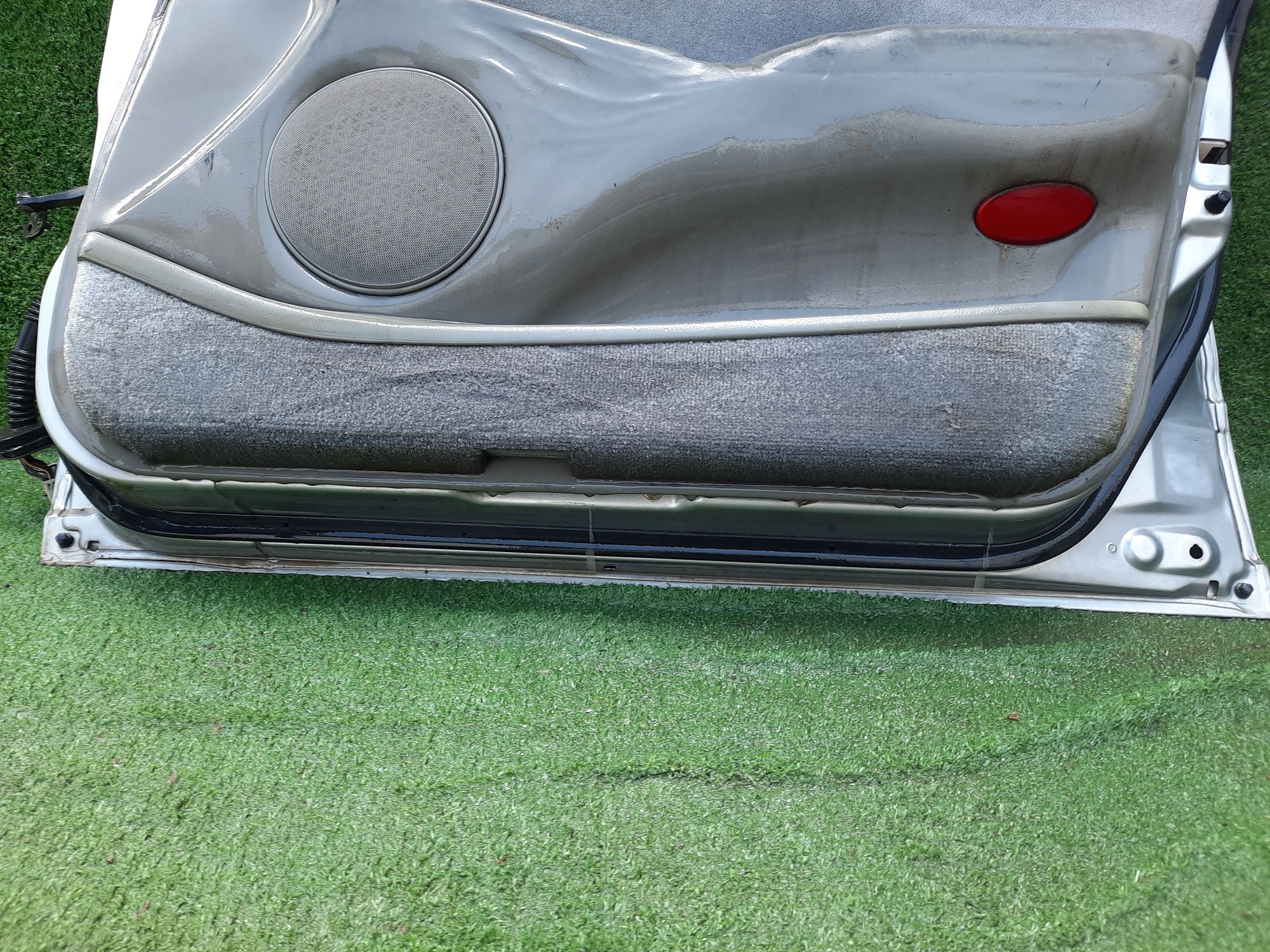 1350 дверь на MITSUBISHI DIAMANTE F36A, 4500 рублей, Невинномысск