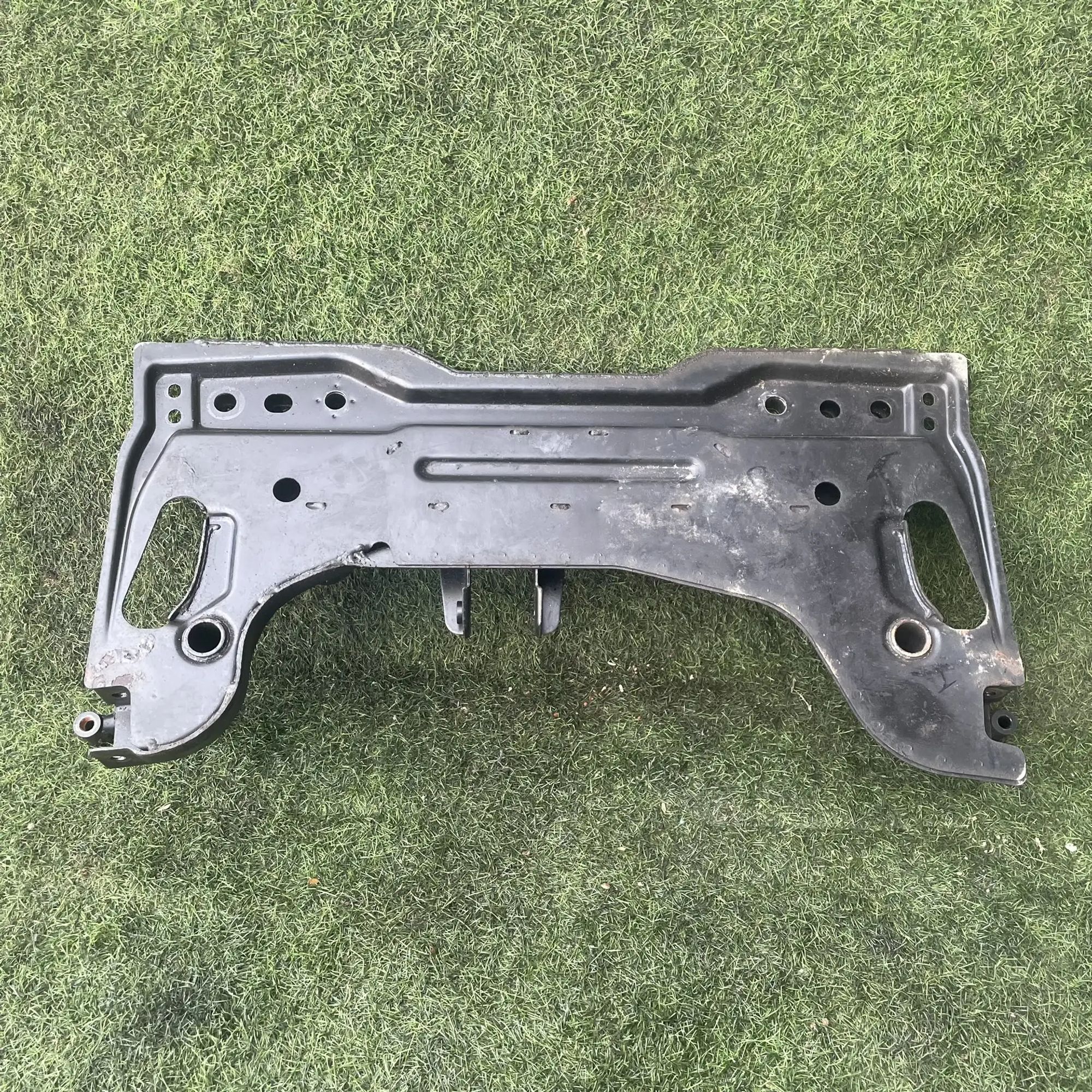 https://ycs.partsauto.market/partsauto-images/thmbs/userImages/772e461030aea93f4dbb6447c0f924d3/part/008009dc-5388-4678-8426-1f5bd7e140bc_1776855382864.jpg