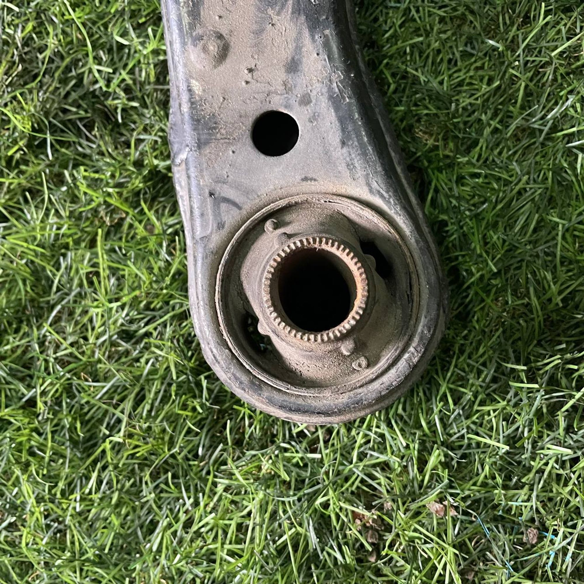 177 Рычаг передний левый нижний TOYOTA SPRINTER AE111, 3500 рублей, Невинномысск