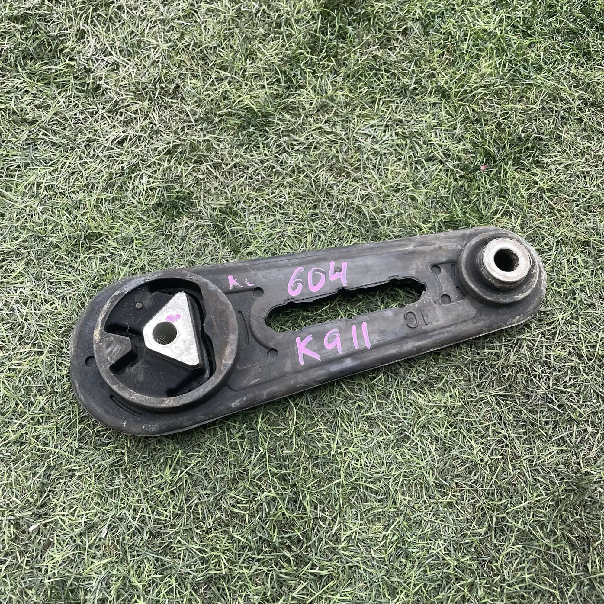 https://ycs.partsauto.market/partsauto-images/thmbs/userImages/772e461030aea93f4dbb6447c0f924d3/part/010a8573-9a8a-452c-bd87-4f76e8e1ae23_1779194589769.jpg