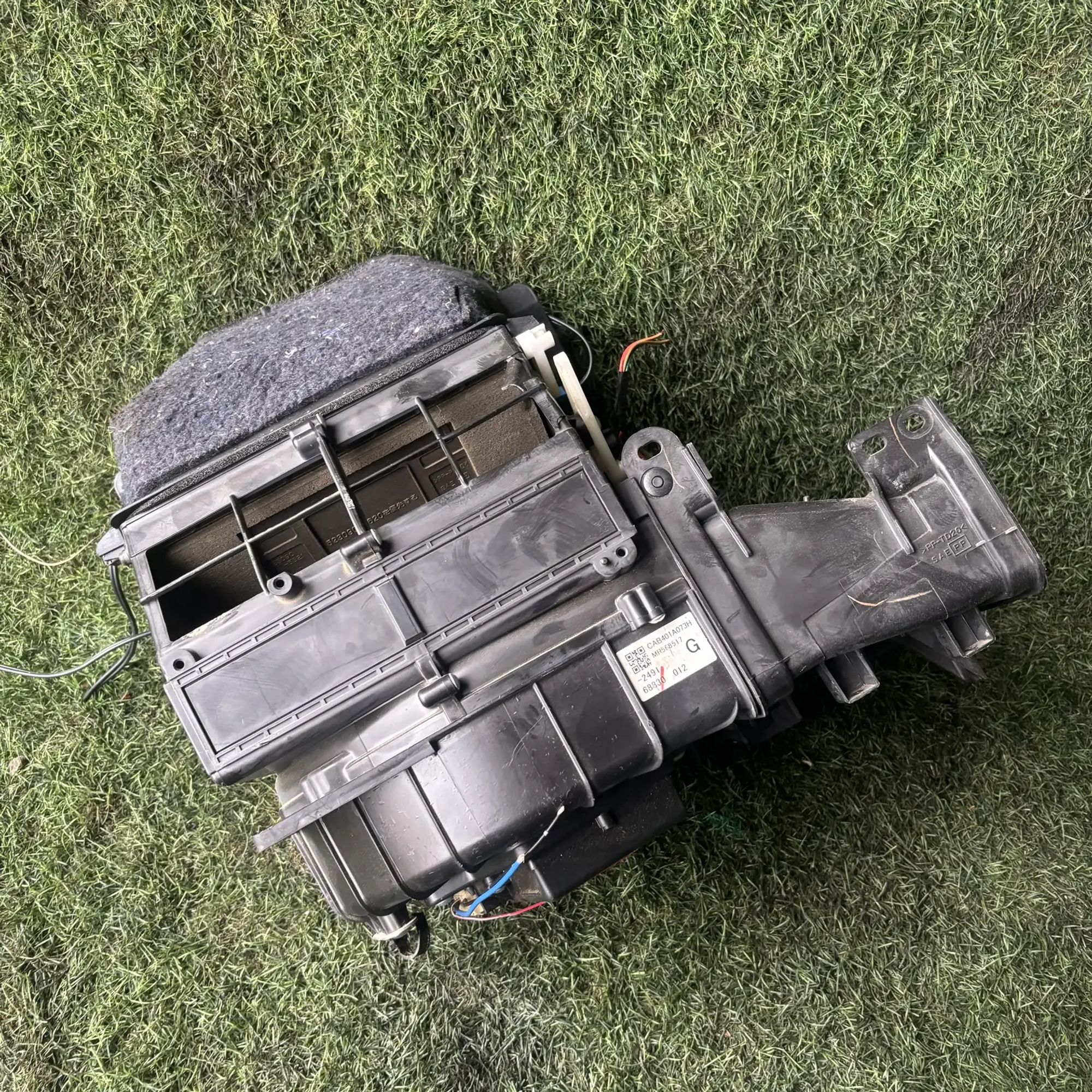 https://ycs.partsauto.market/partsauto-images/thmbs/userImages/772e461030aea93f4dbb6447c0f924d3/part/01569052-3b58-4b5a-850f-4c56ebac5f2c_1776933631958.jpg