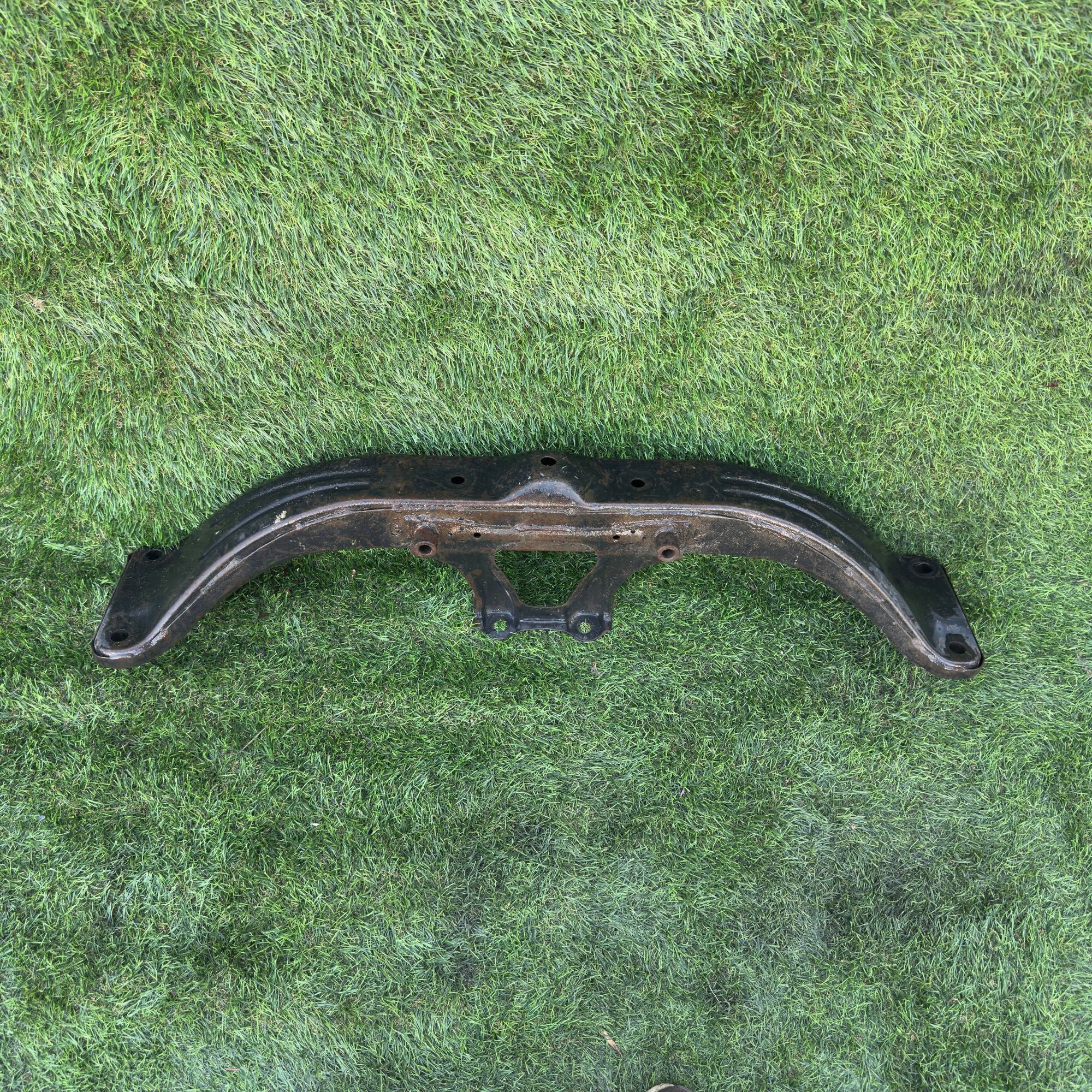 146 Подрамник задний TOYOTA ST202, 1 рублей, Невинномысск