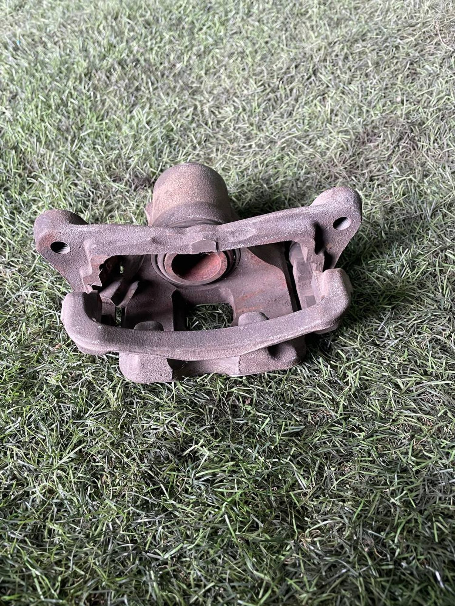 161 Суппорт тормозной задний правый TOYOTA CHASER GX100, 3000 рублей, Невинномысск